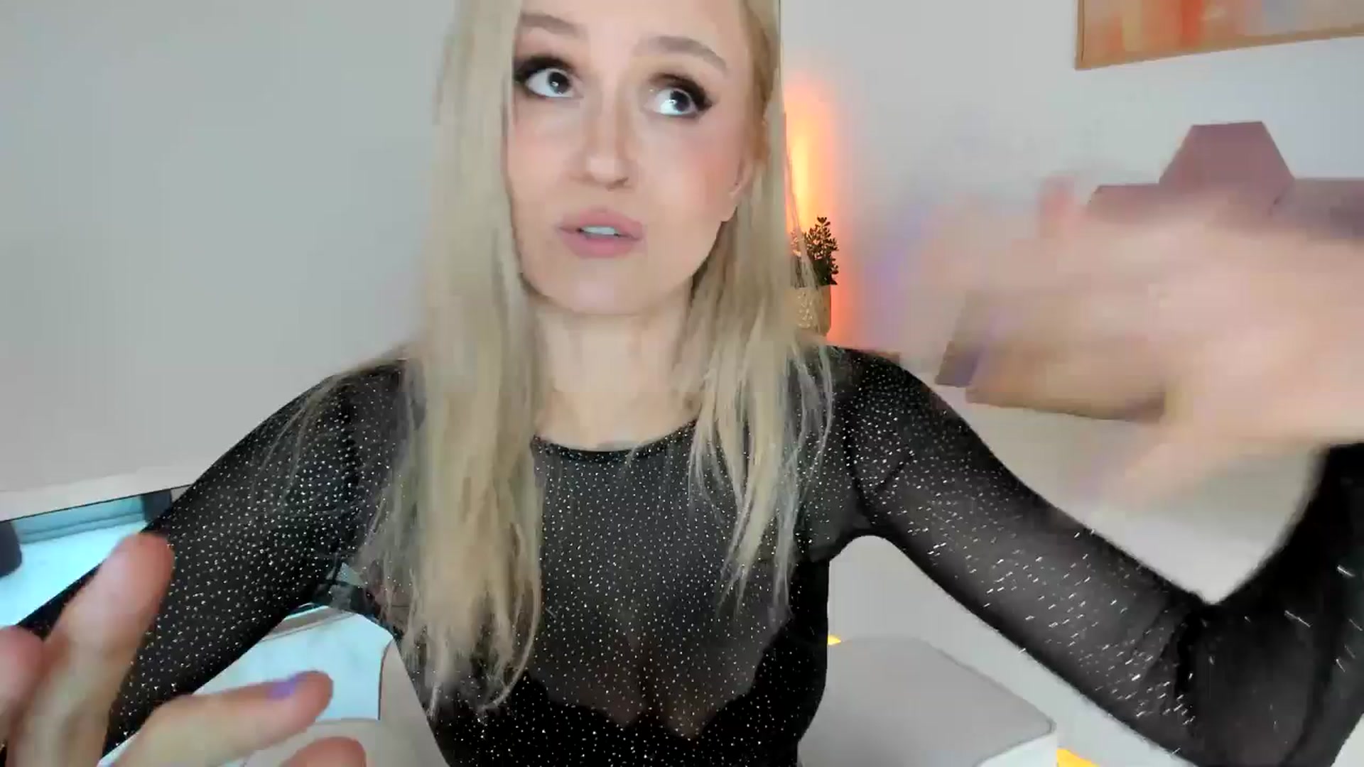 Gallery image thumbnail from AoifeOneal's myfreecams stream on, 06/28/2025, 19:42 image 11 of 20