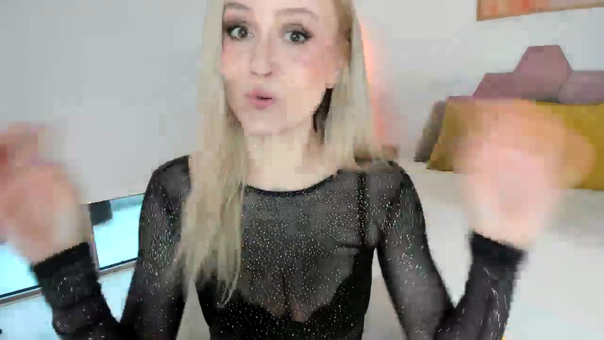 Gallery image thumbnail from AoifeOneal's myfreecams stream on, 06/28/2025, 19:42 image 8 of 20