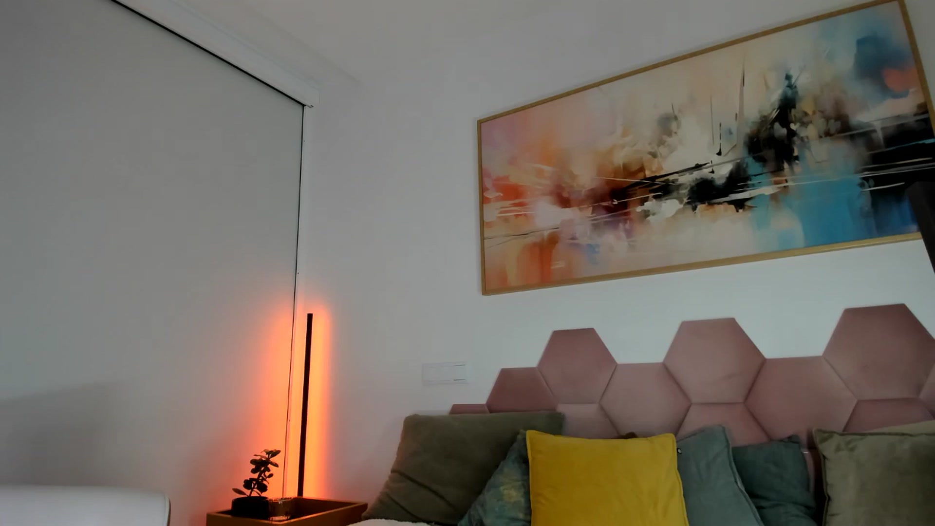 Gallery image thumbnail from AoifeOneal's myfreecams stream on, 08/20/2025, 21:09 image 17 of 20
