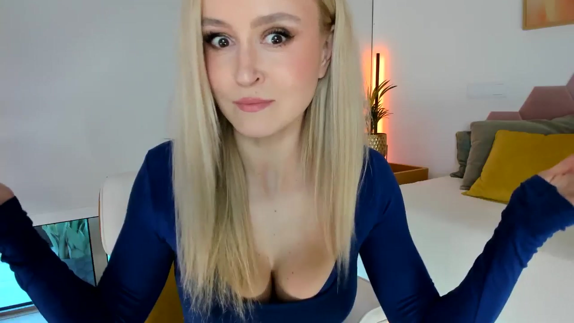 Gallery image thumbnail from AoifeOneal's myfreecams stream on, 09/03/2025, 19:09 image 14 of 20