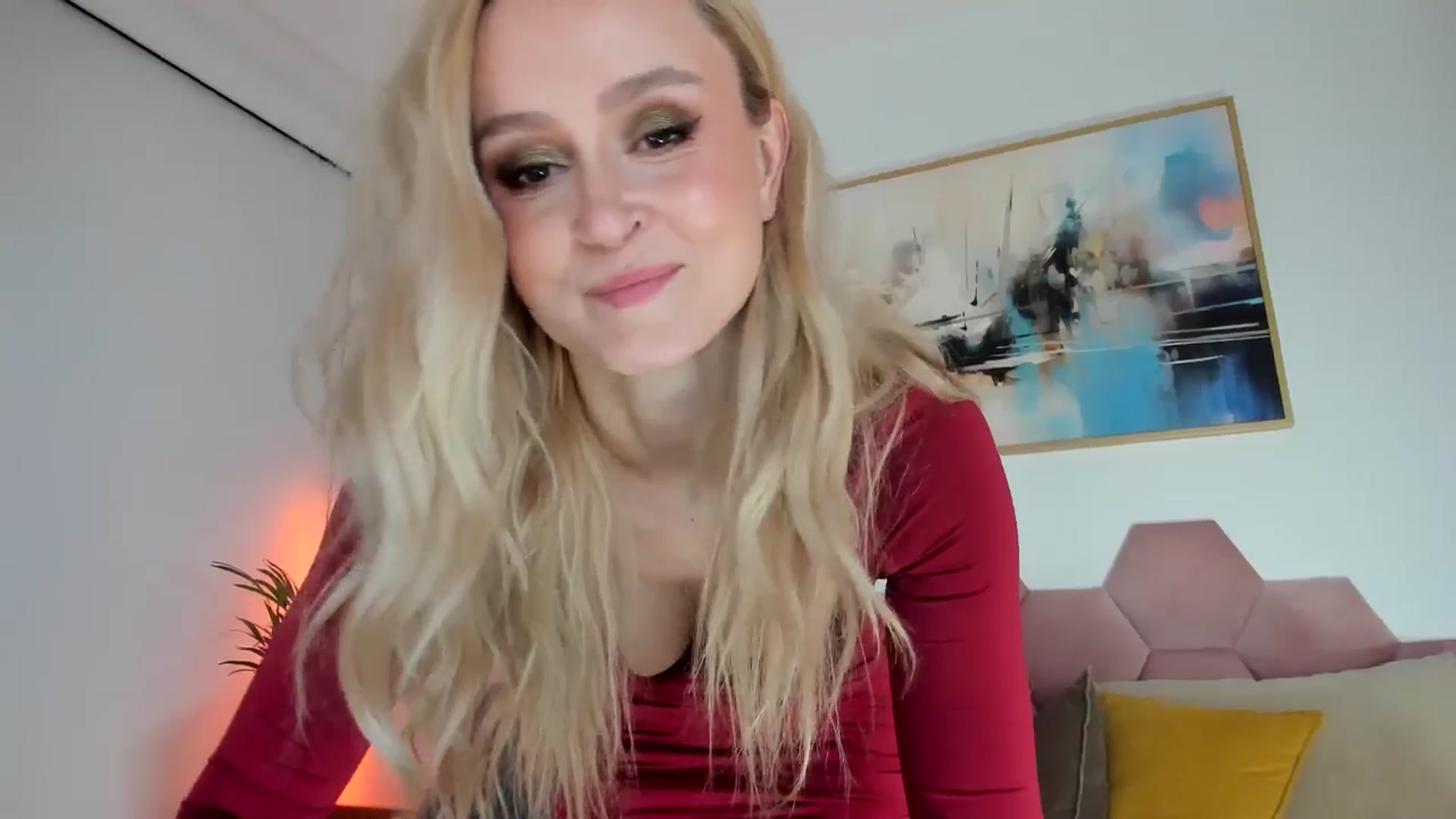 Gallery image thumbnail from AoifeOneal's myfreecams stream on, 09/25/2025, 21:01 image 6 of 20