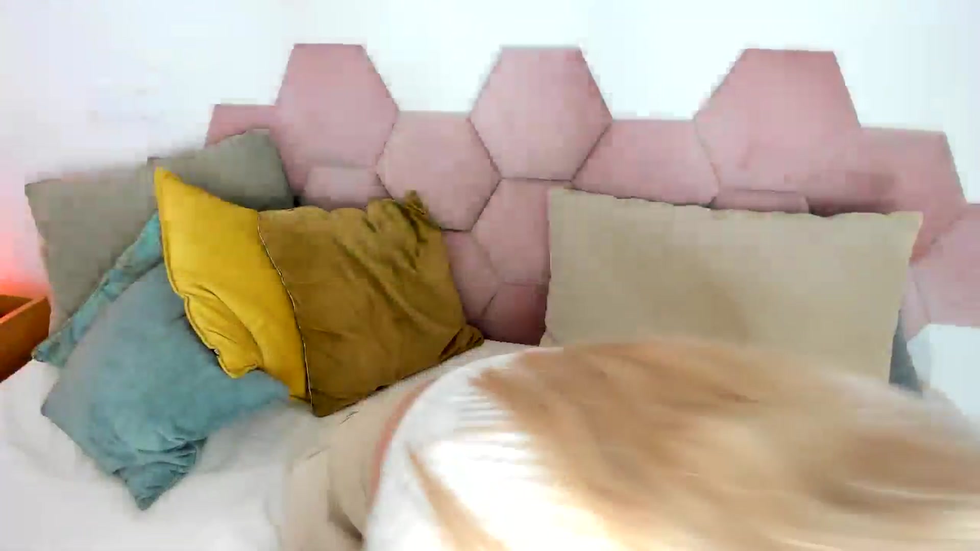 Gallery image thumbnail from AoifeOneal's myfreecams stream on, 10/02/2025, 21:04 image 3 of 20