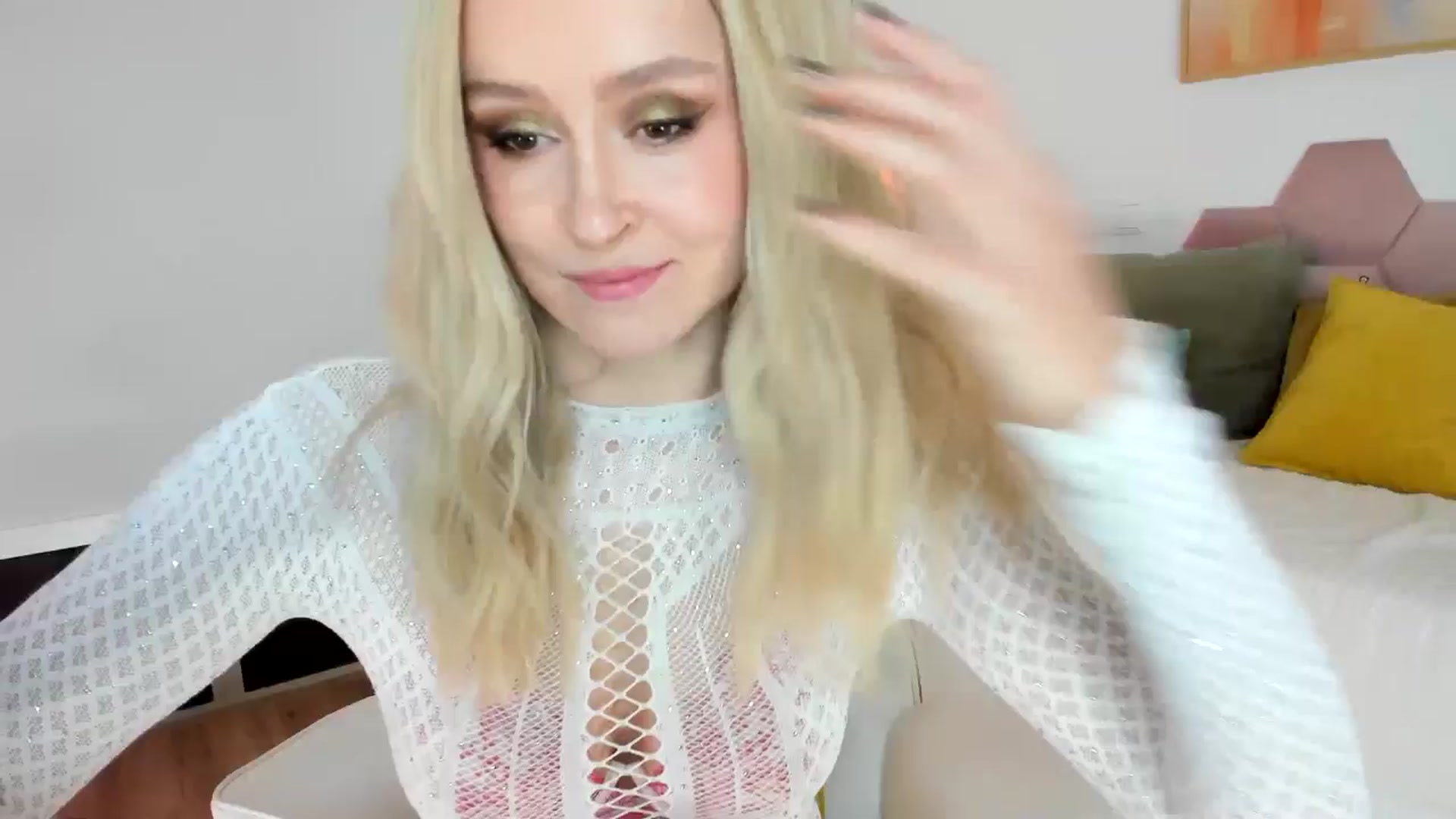 Gallery image thumbnail from AoifeOneal's myfreecams stream on, 10/30/2025, 19:39 image 2 of 20