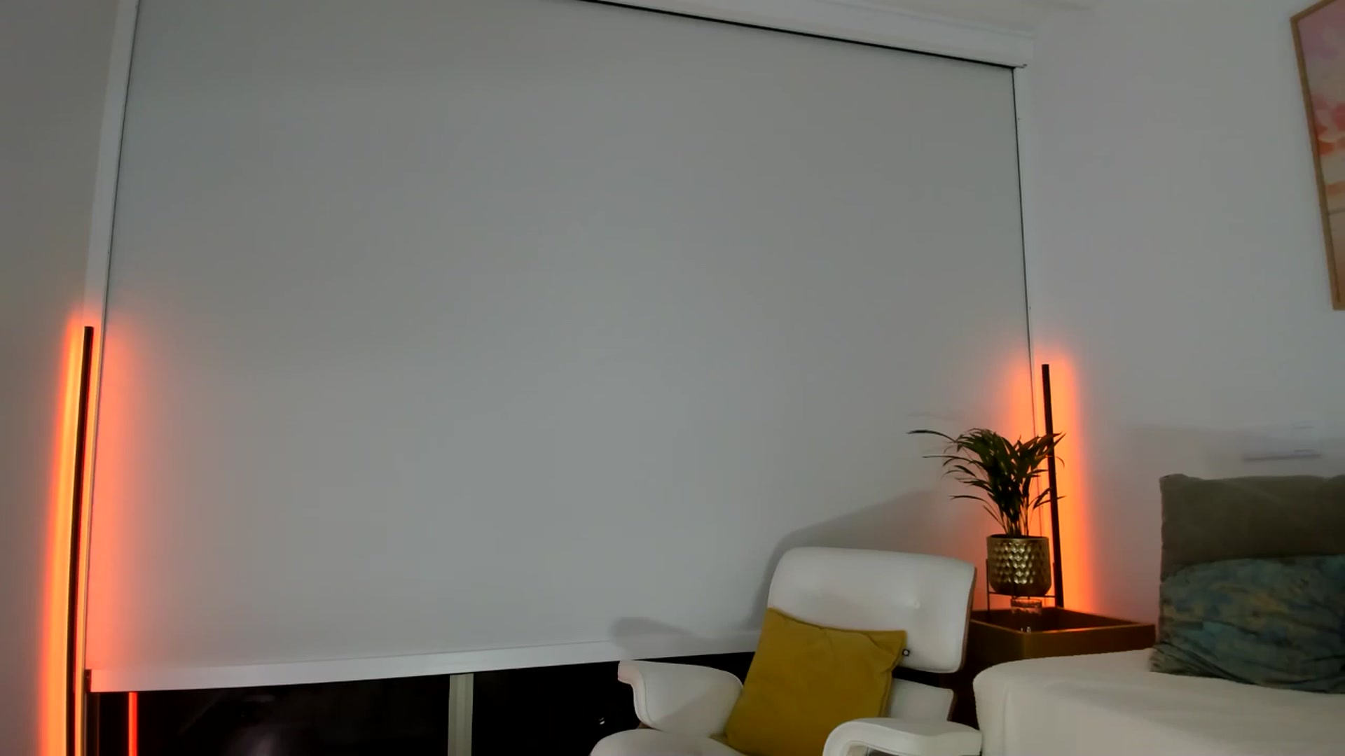 Gallery image thumbnail from AoifeOneal's myfreecams stream on, 10/30/2025, 19:39 image 12 of 20
