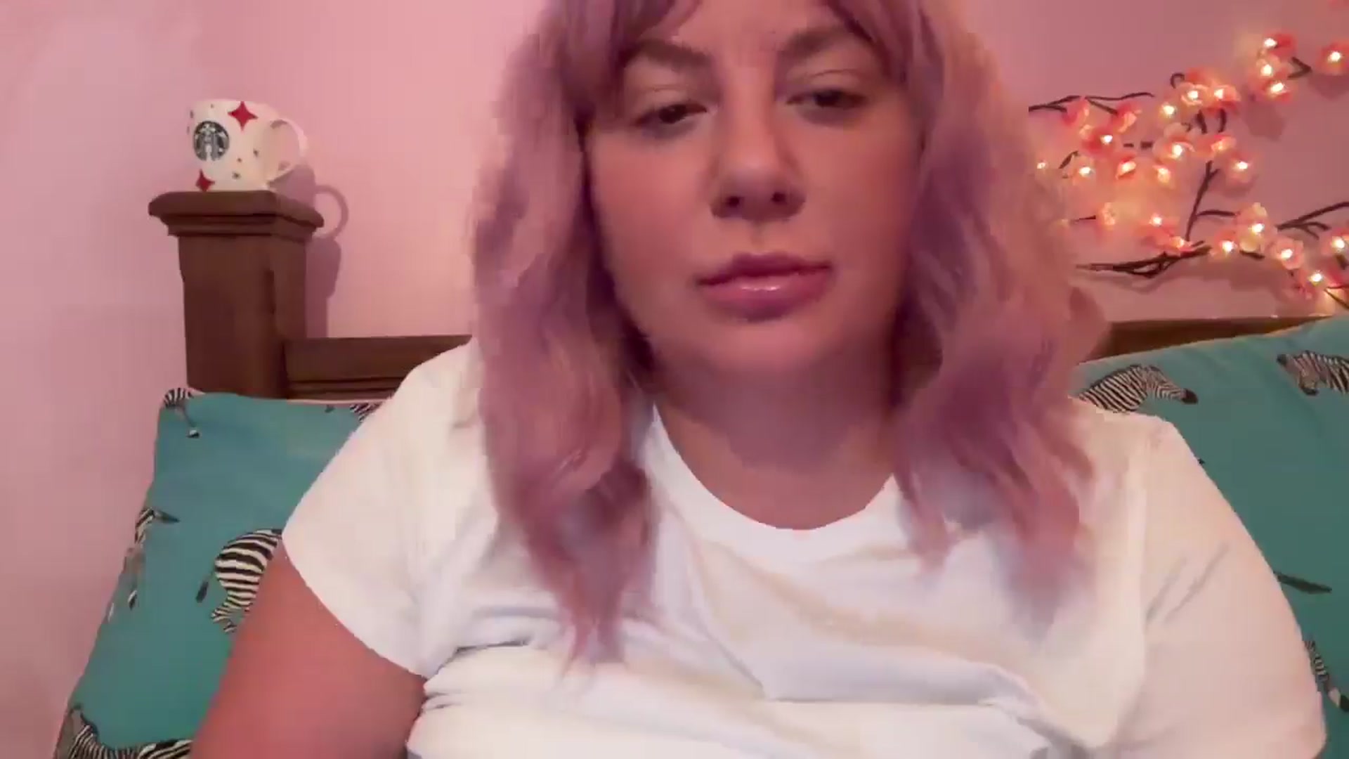 Gallery image thumbnail from Apandabella's myfreecams stream on, 08/03/2025, 14:34 image 7 of 20