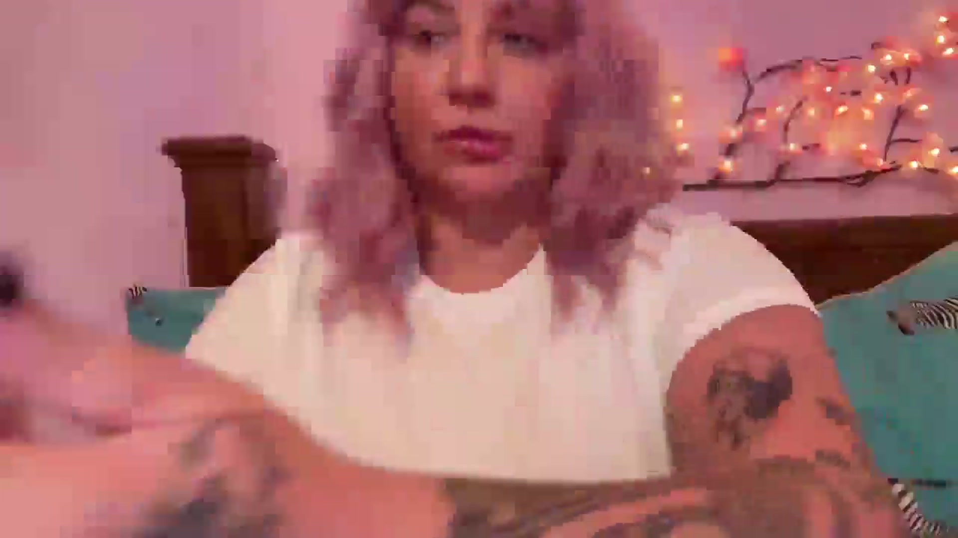 Gallery image thumbnail from Apandabella's myfreecams stream on, 08/03/2025, 15:10 image 9 of 20