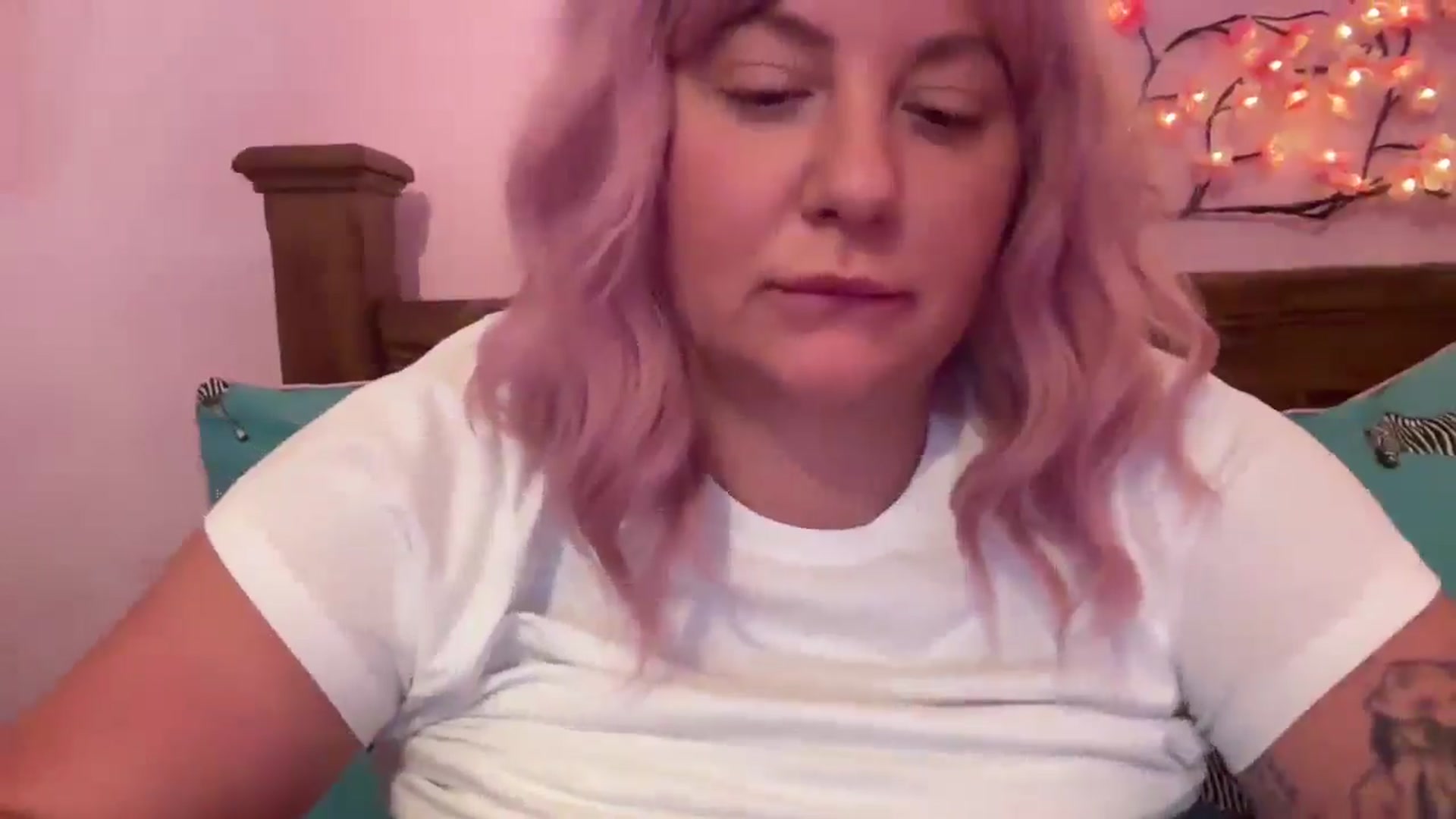 Gallery image thumbnail from Apandabella's myfreecams stream on, 08/03/2025, 15:46 image 4 of 20