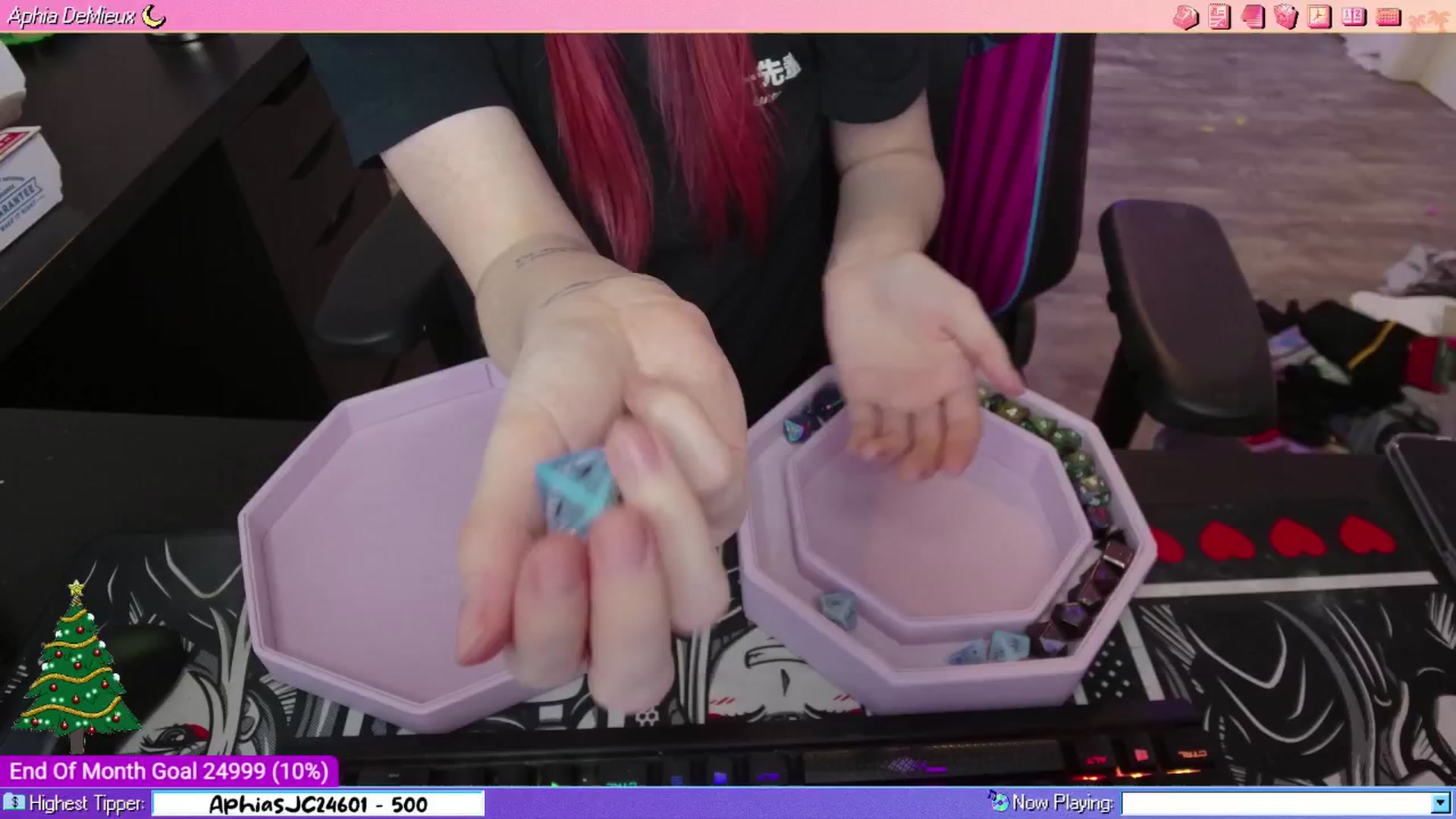 Gallery image thumbnail from AphiaDeMieux's myfreecams stream on, 12/28/2025, 06:02 image 7 of 20
