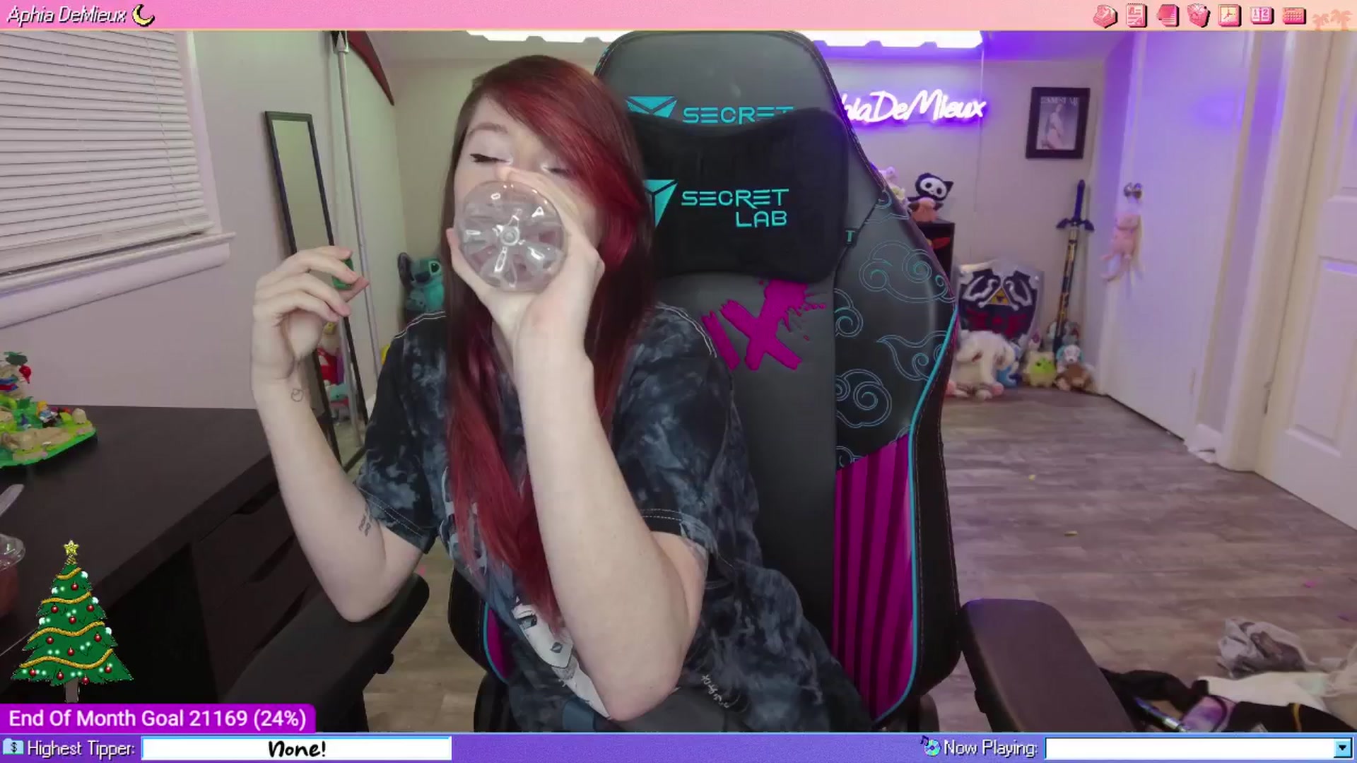 Gallery image thumbnail from AphiaDeMieux's myfreecams stream on, 12/29/2025, 05:35 image 1 of 20