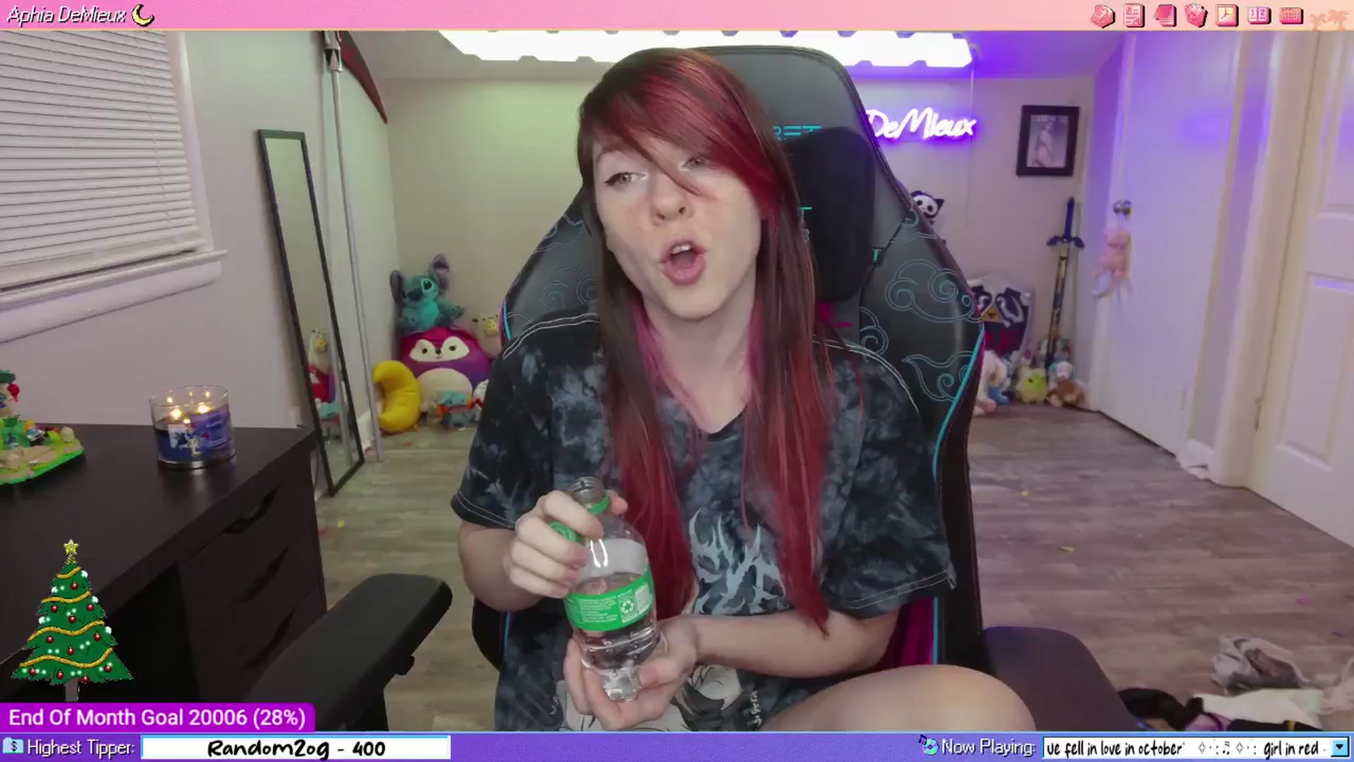 Gallery image thumbnail from AphiaDeMieux's myfreecams stream on, 12/29/2025, 05:35 image 9 of 20