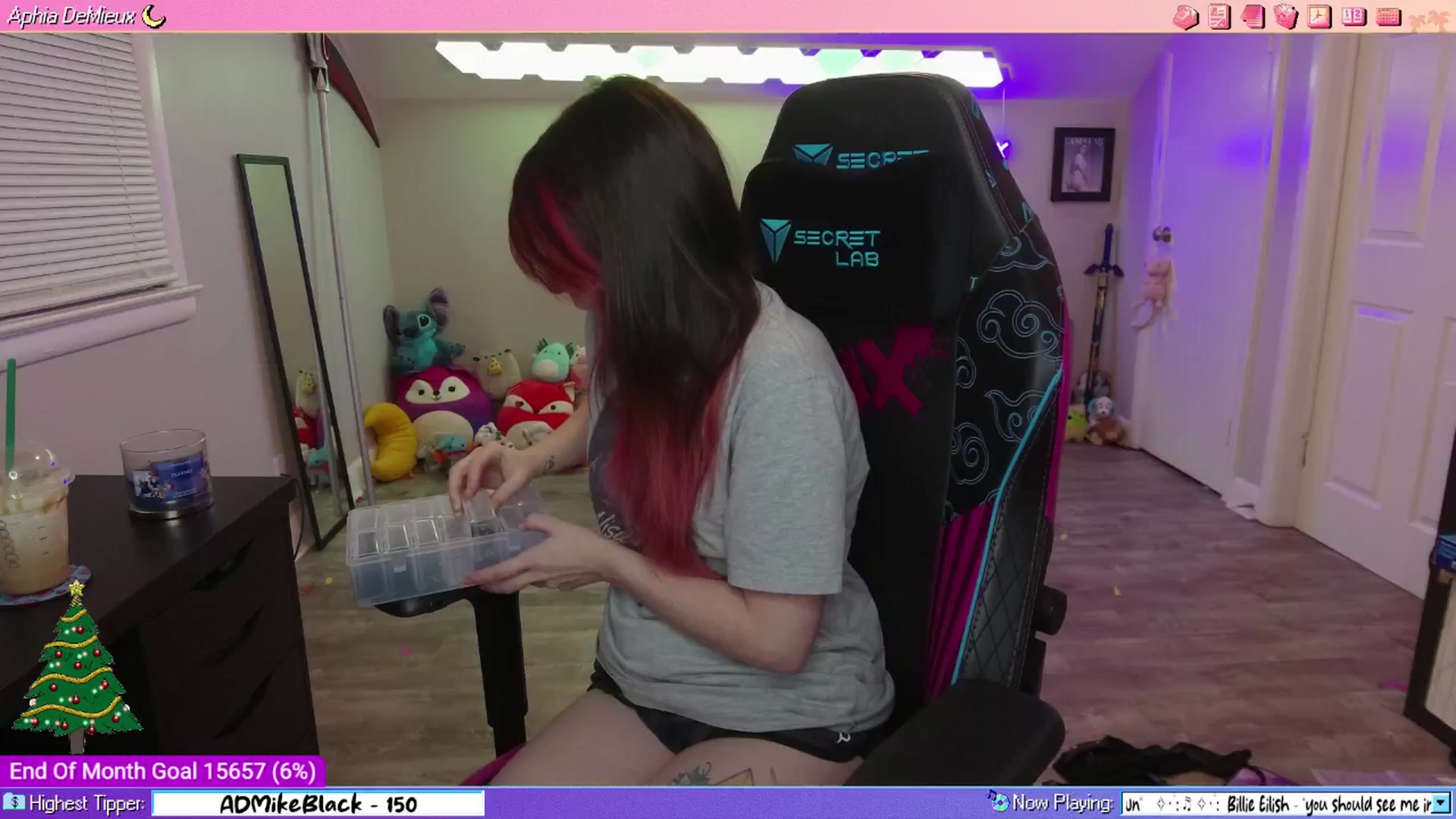 Gallery image thumbnail from AphiaDeMieux's myfreecams stream on, 12/30/2025, 04:42 image 4 of 20