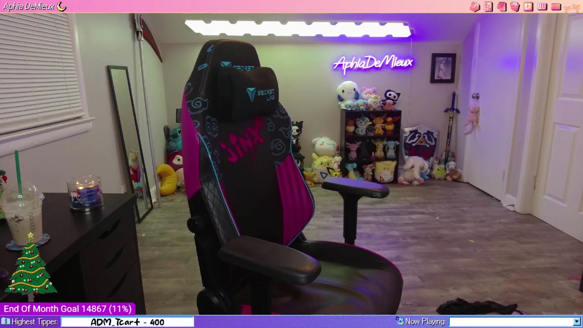 Gallery image thumbnail from AphiaDeMieux's myfreecams stream on, 12/30/2025, 04:42 image 10 of 20