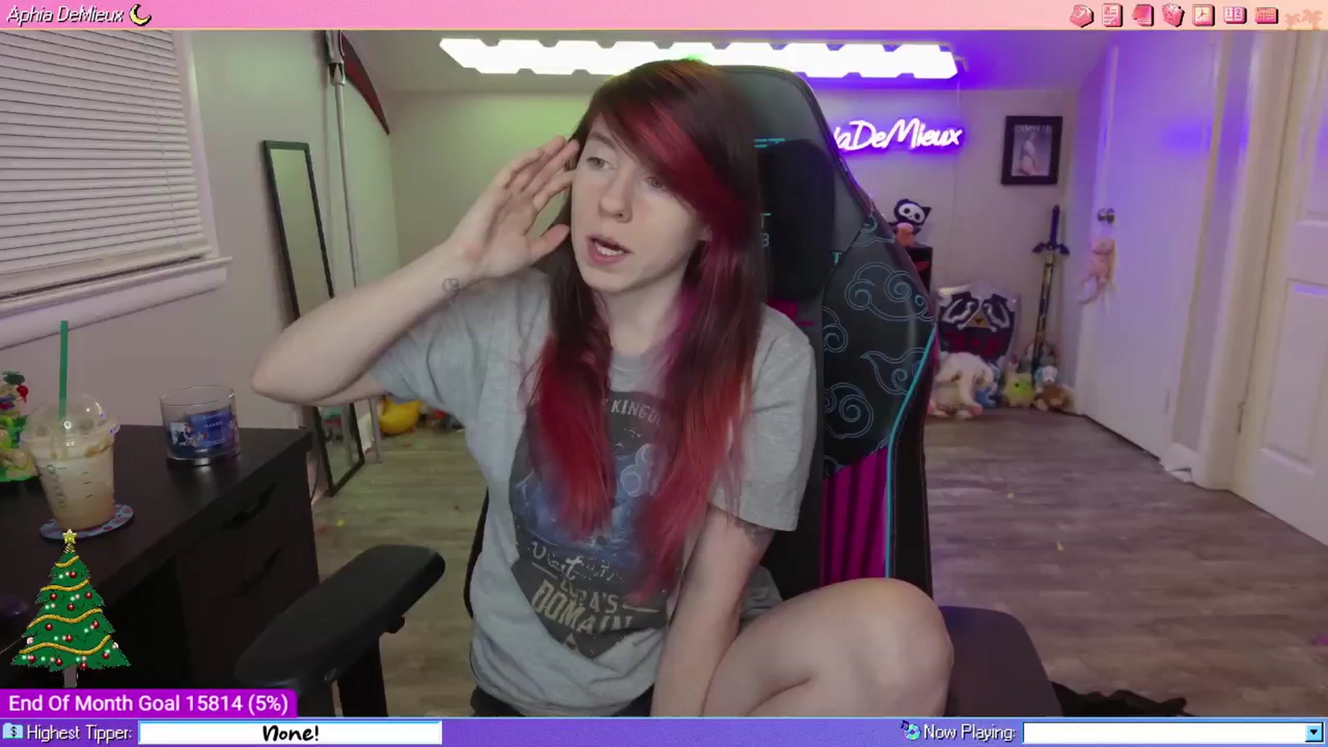 Gallery image thumbnail from AphiaDeMieux's myfreecams stream on, 12/30/2025, 04:42 image 2 of 20