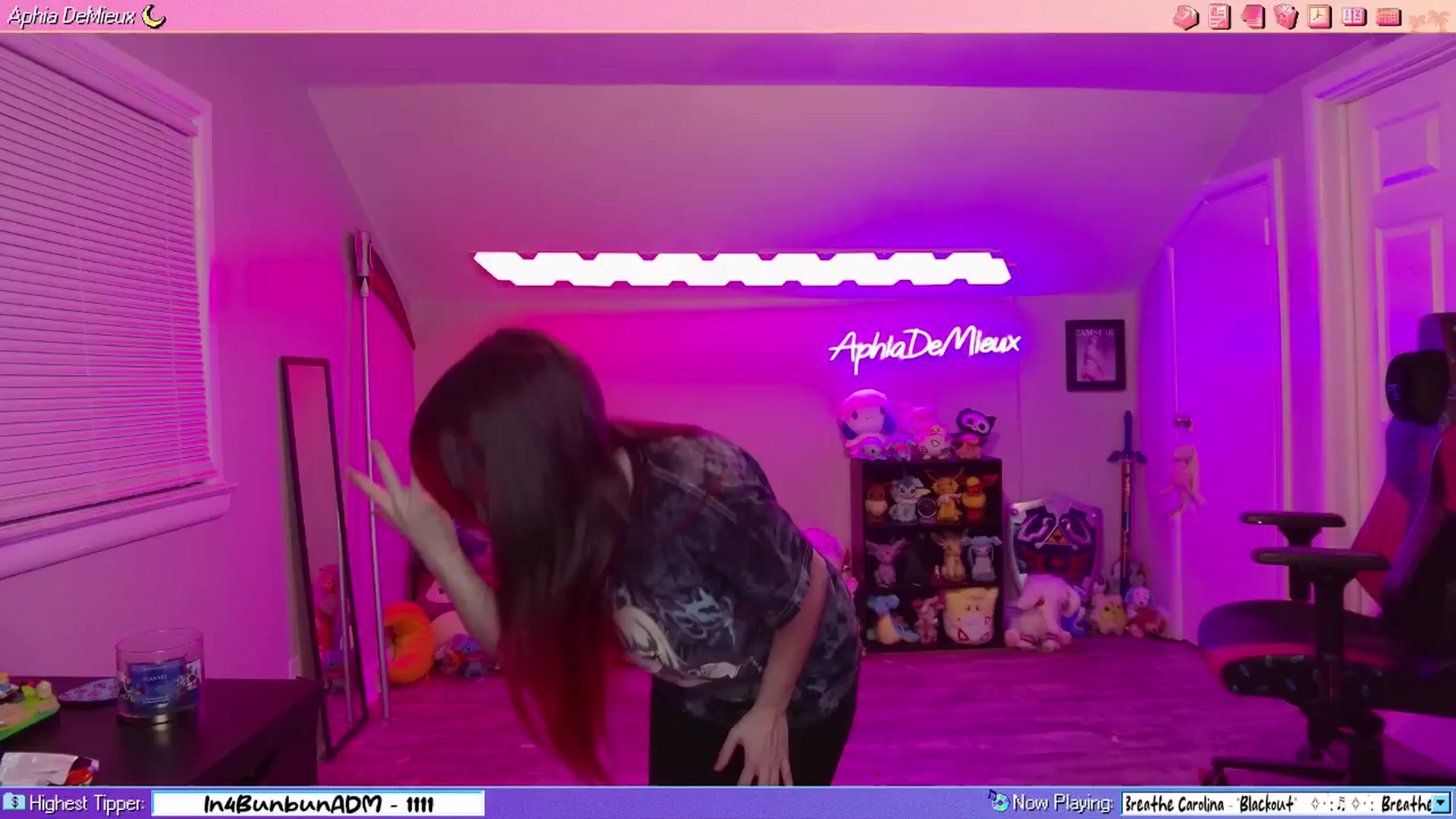 Gallery image thumbnail from AphiaDeMieux's myfreecams stream on, 01/01/2026, 08:37 image 19 of 20