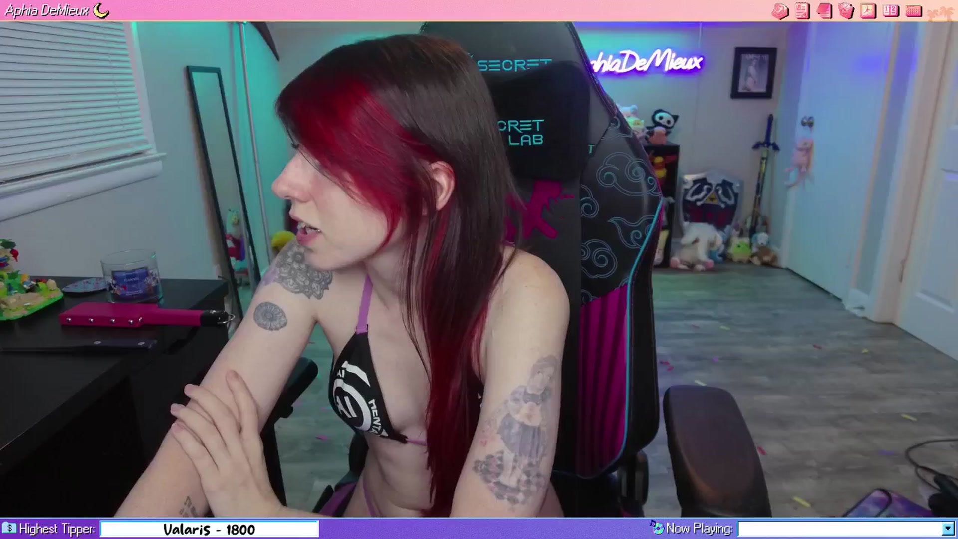Gallery image thumbnail from AphiaDeMieux's myfreecams stream on, 01/02/2026, 04:52 image 5 of 20