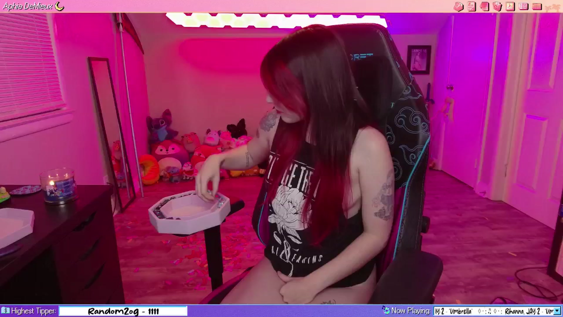 Gallery image thumbnail from AphiaDeMieux's myfreecams stream on, 01/03/2026, 03:40 image 14 of 20