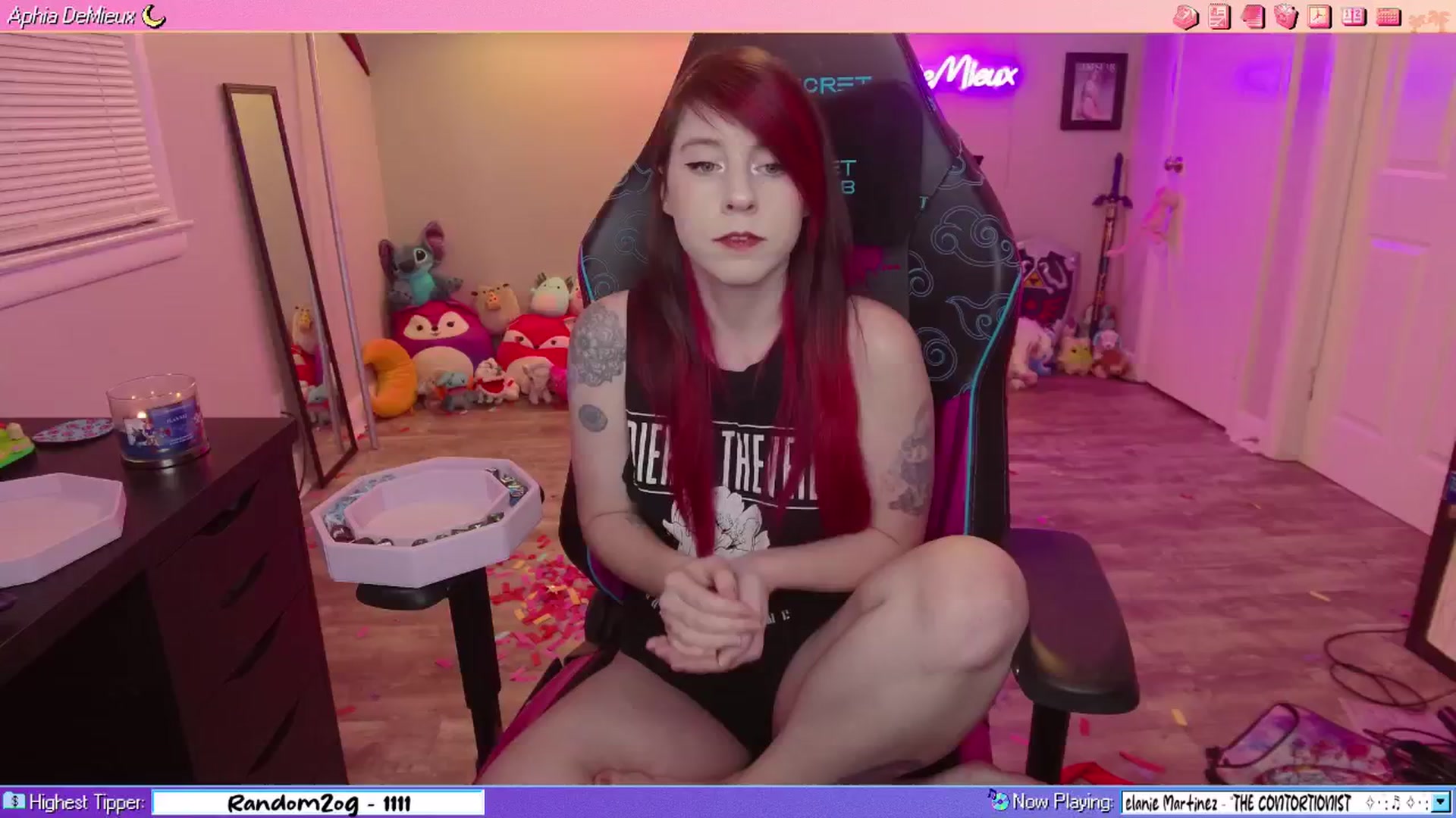 Gallery image thumbnail from AphiaDeMieux's myfreecams stream on, 01/03/2026, 03:40 image 18 of 20