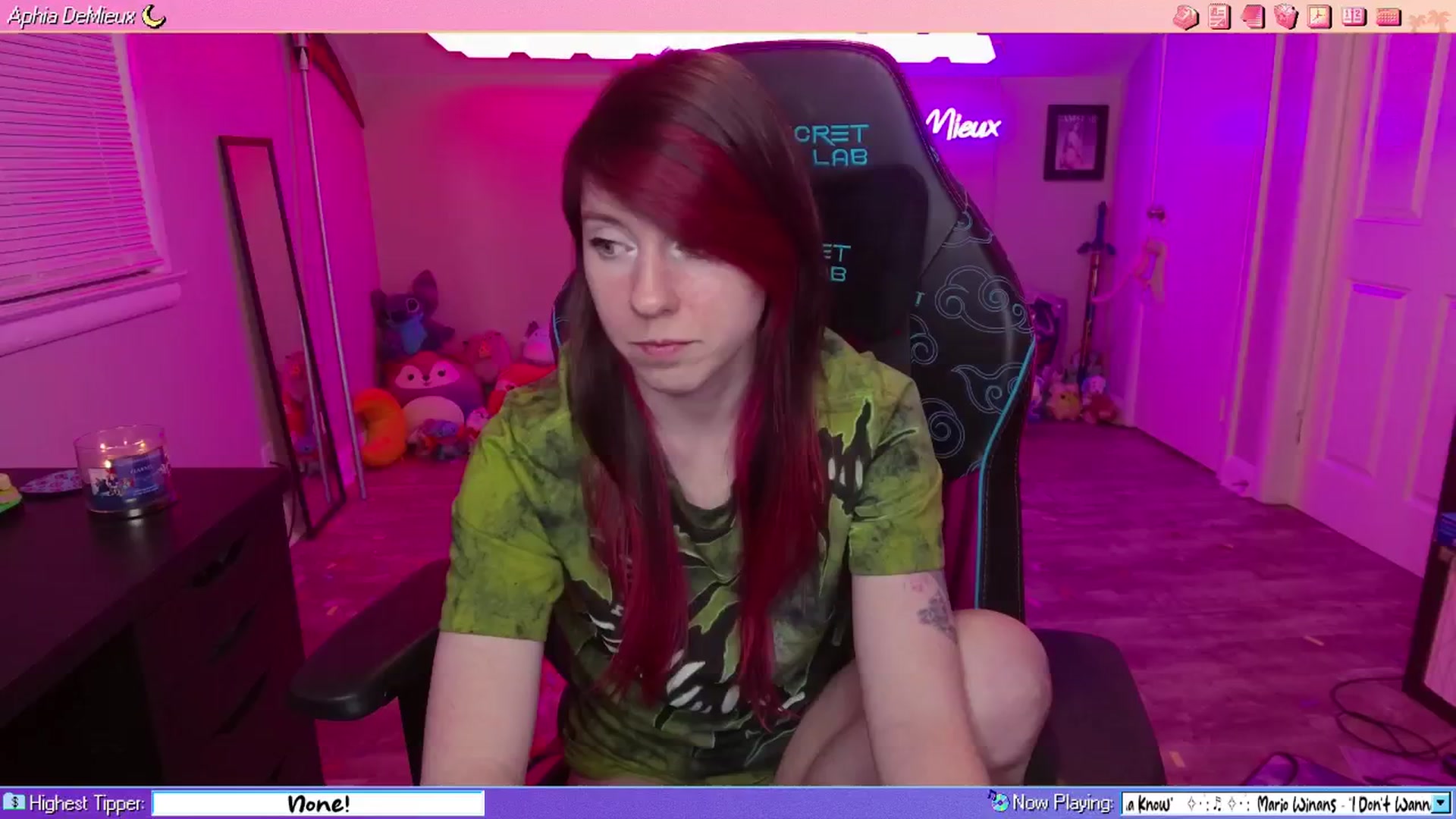 Gallery image thumbnail from AphiaDeMieux's myfreecams stream on, 01/04/2026, 05:11 image 1 of 20