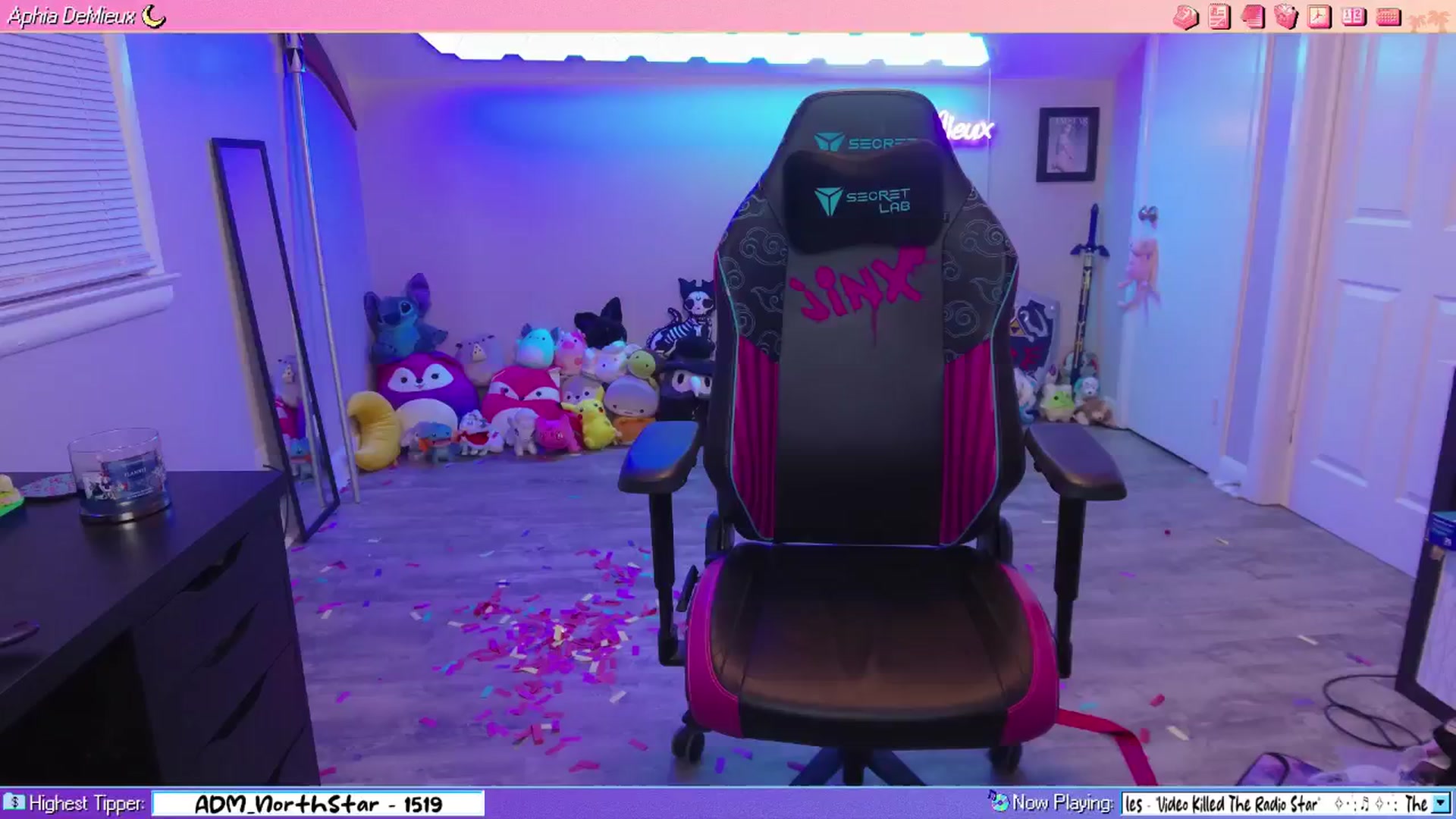 Gallery image thumbnail from AphiaDeMieux's myfreecams stream on, 01/05/2026, 04:14 image 16 of 20