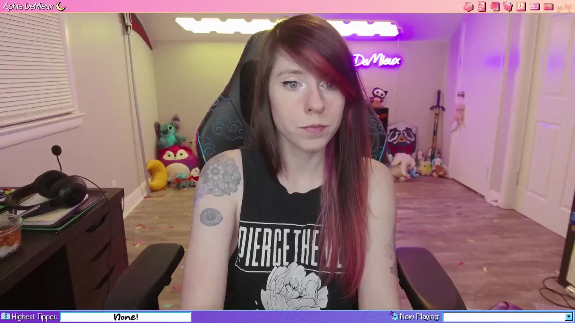 Gallery image thumbnail from AphiaDeMieux's myfreecams stream on, 01/10/2026, 04:08 image 1 of 20