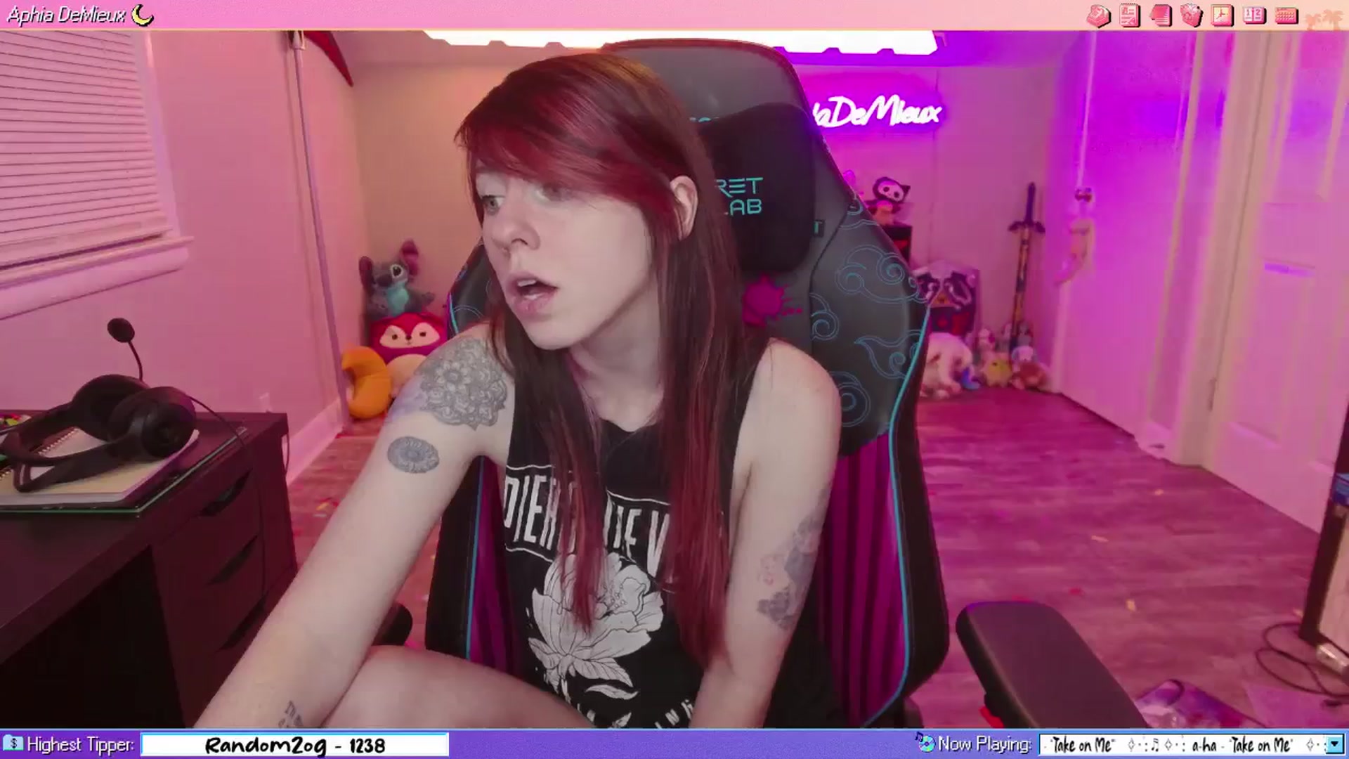 Gallery image thumbnail from AphiaDeMieux's myfreecams stream on, 01/10/2026, 04:08 image 11 of 20