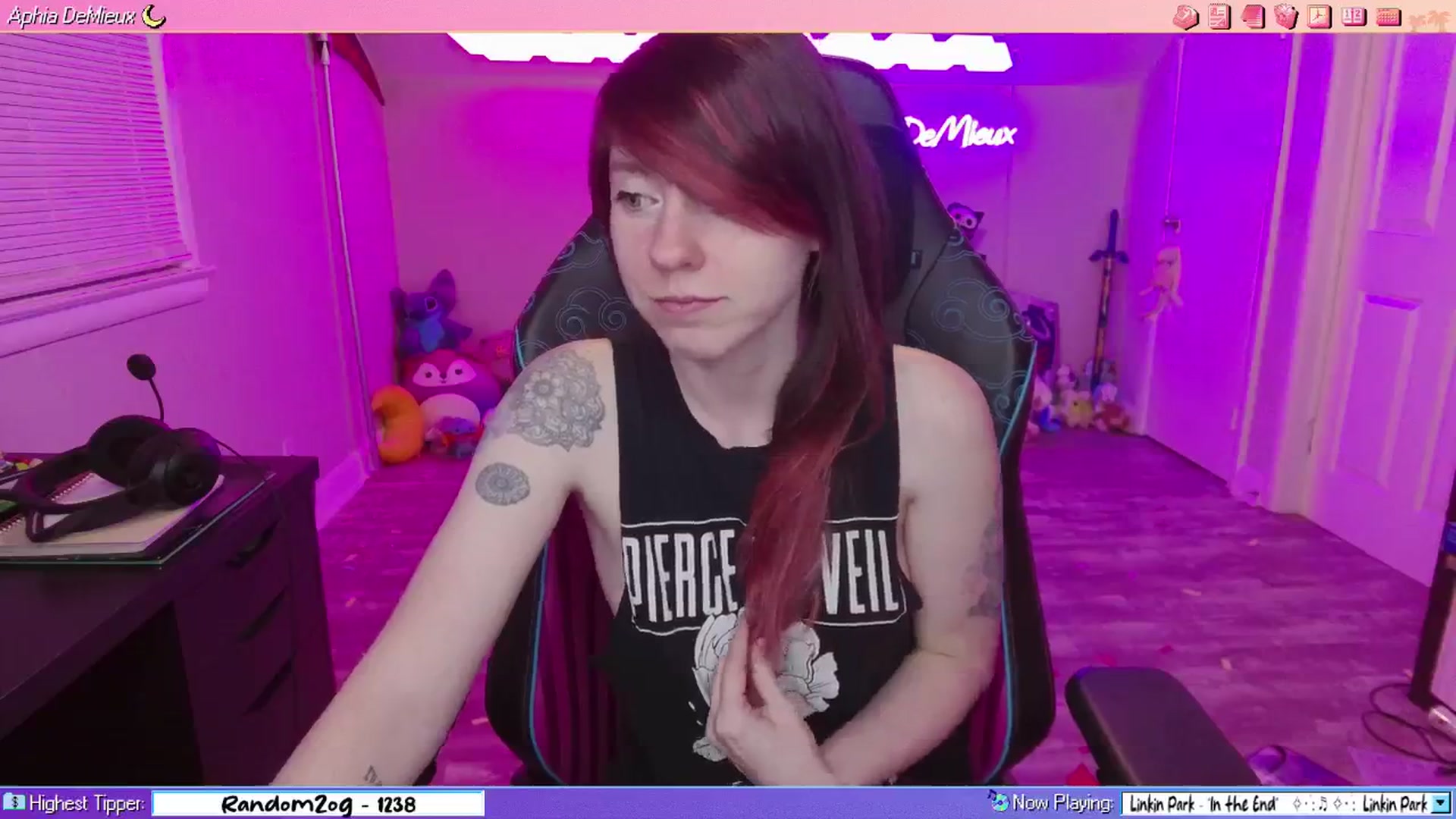 Gallery image thumbnail from AphiaDeMieux's myfreecams stream on, 01/10/2026, 04:08 image 20 of 20
