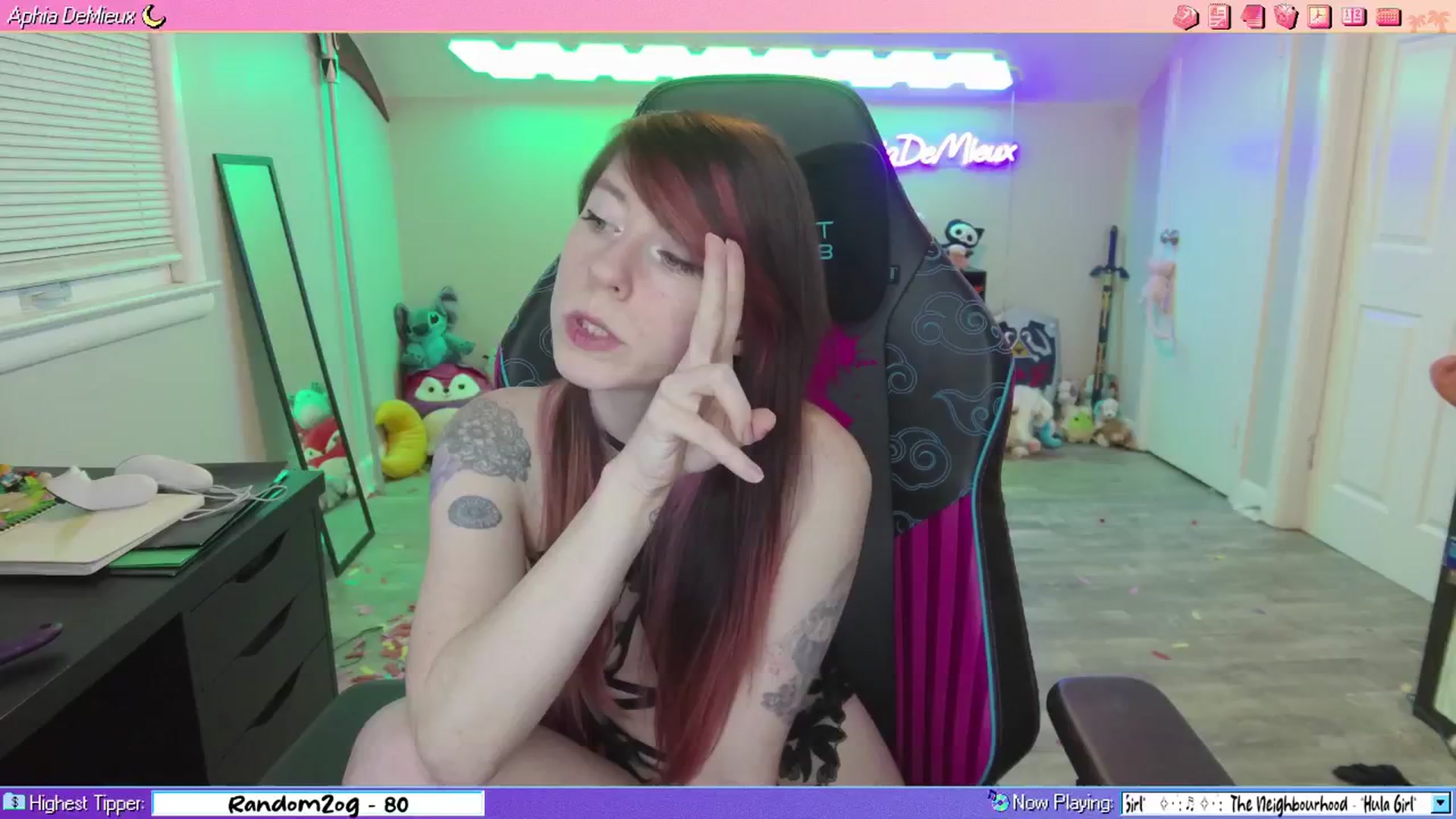 Gallery image thumbnail from AphiaDeMieux's myfreecams stream on, 01/12/2026, 04:48 image 3 of 20