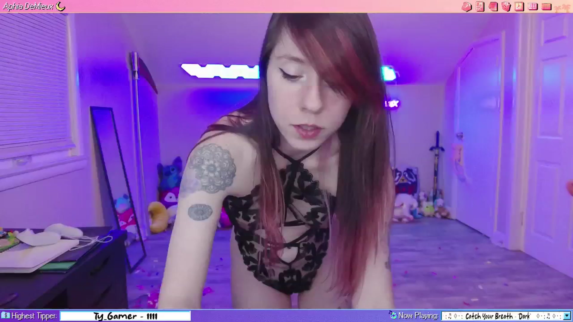 Gallery image thumbnail from AphiaDeMieux's myfreecams stream on, 01/12/2026, 04:48 image 6 of 20