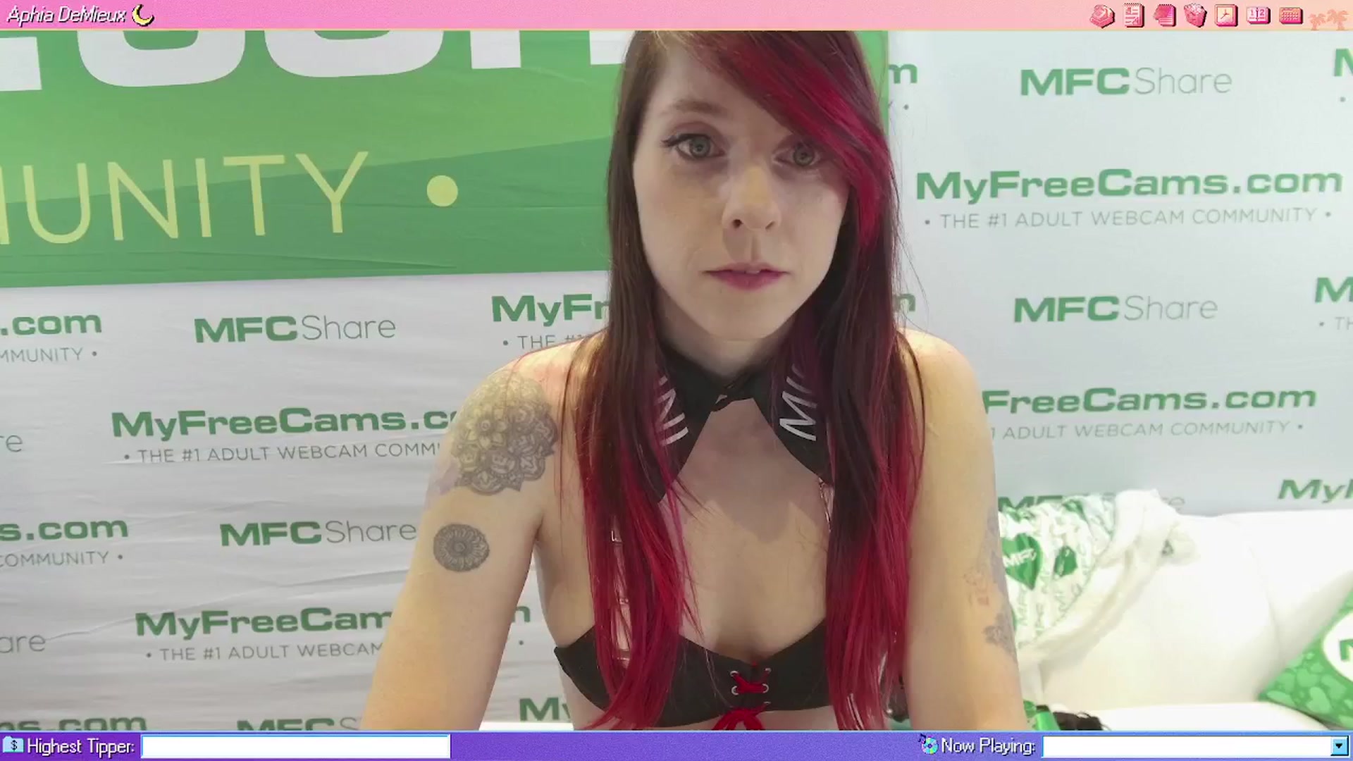 Gallery image thumbnail from AphiaDeMieux's myfreecams stream on, 01/22/2026, 03:54 image 3 of 20
