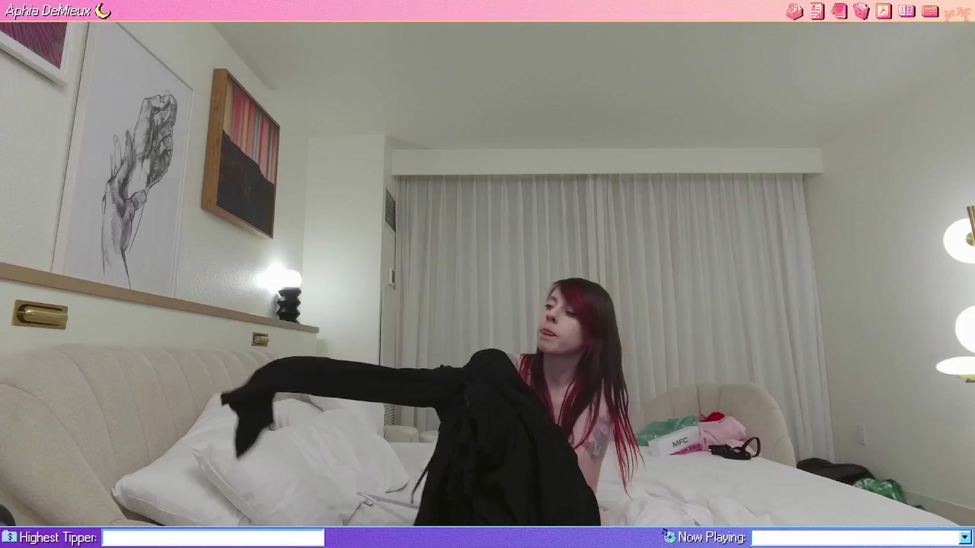 Gallery image thumbnail from AphiaDeMieux's myfreecams stream on, 01/24/2026, 05:26 image 14 of 20