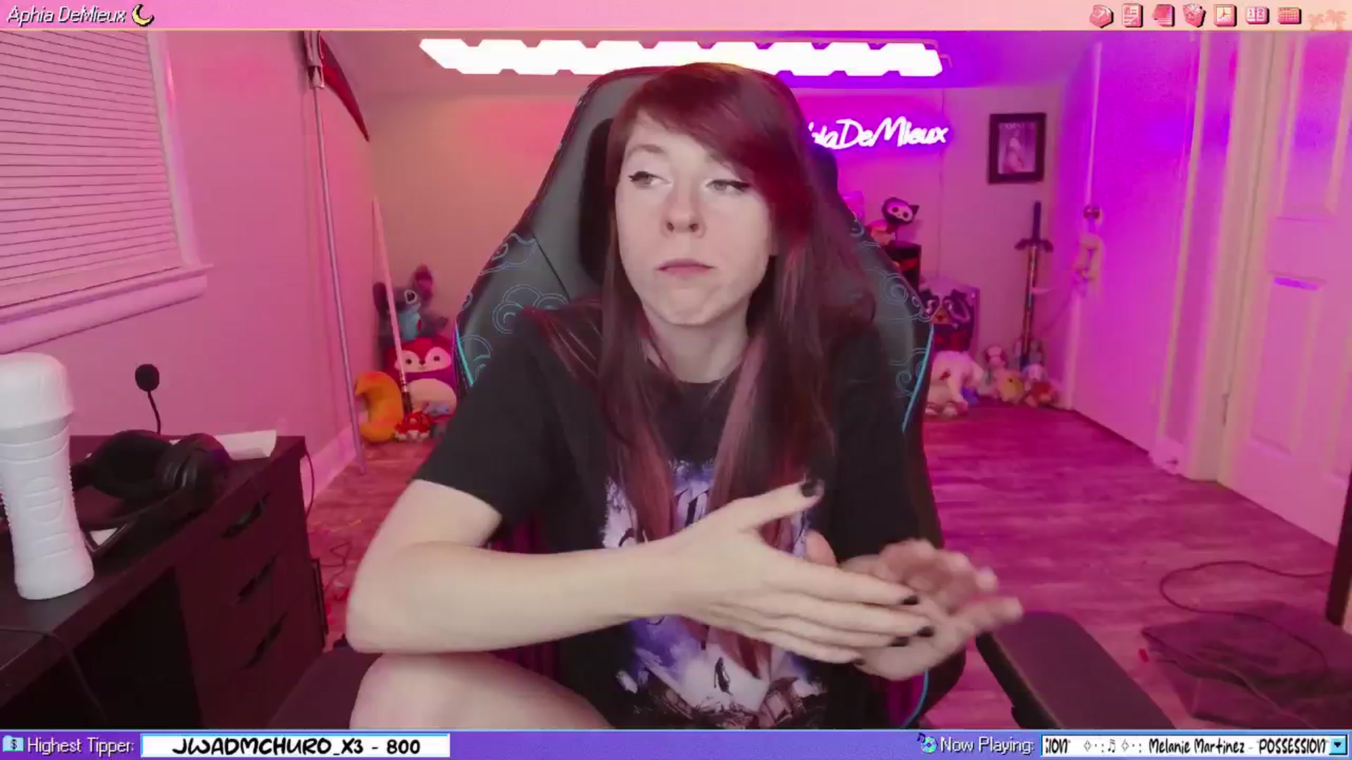 Gallery image thumbnail from AphiaDeMieux's myfreecams stream on, 02/01/2026, 04:51 image 8 of 20