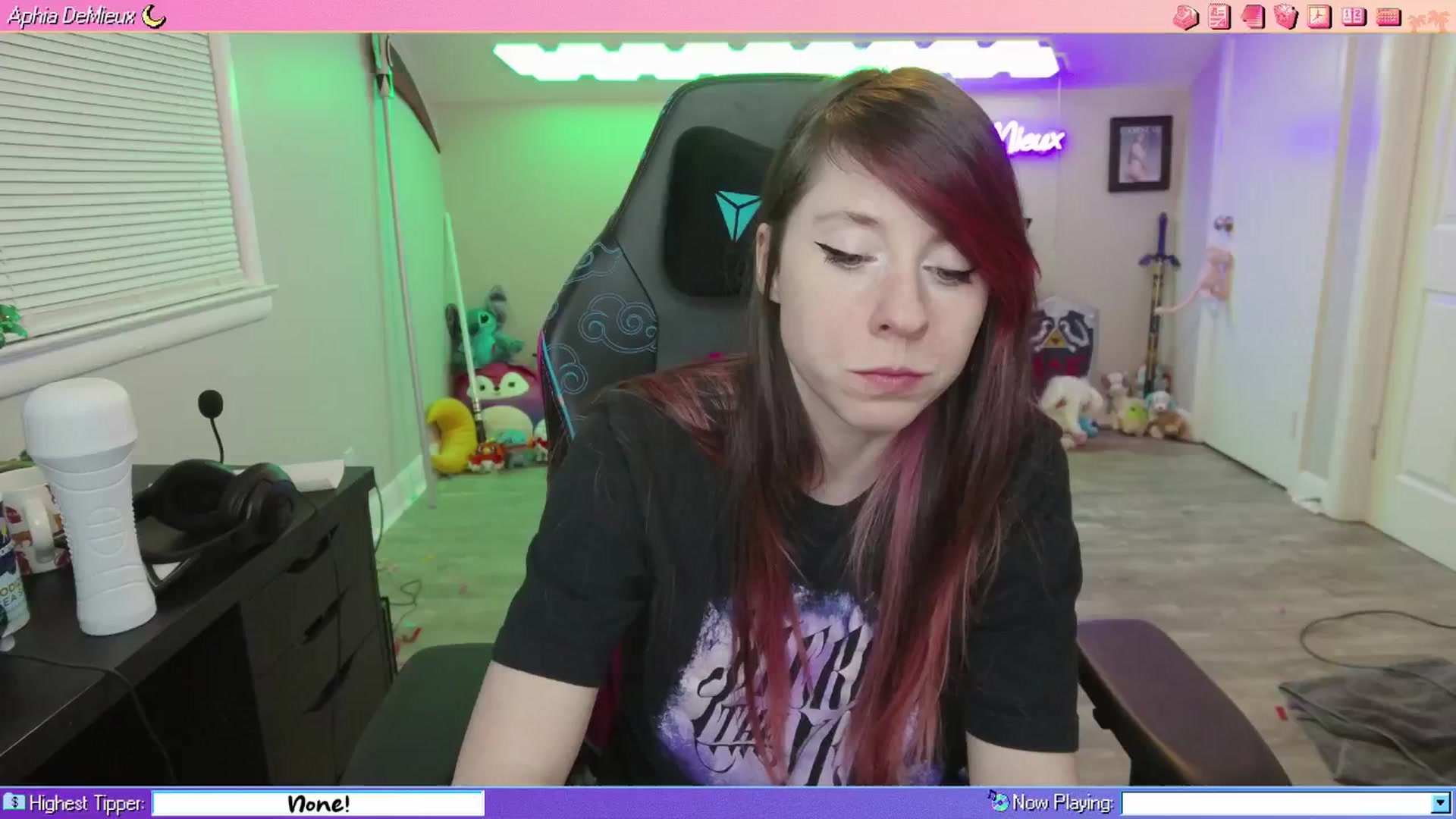 Gallery image thumbnail from AphiaDeMieux's myfreecams stream on, 02/01/2026, 04:51 image 2 of 20