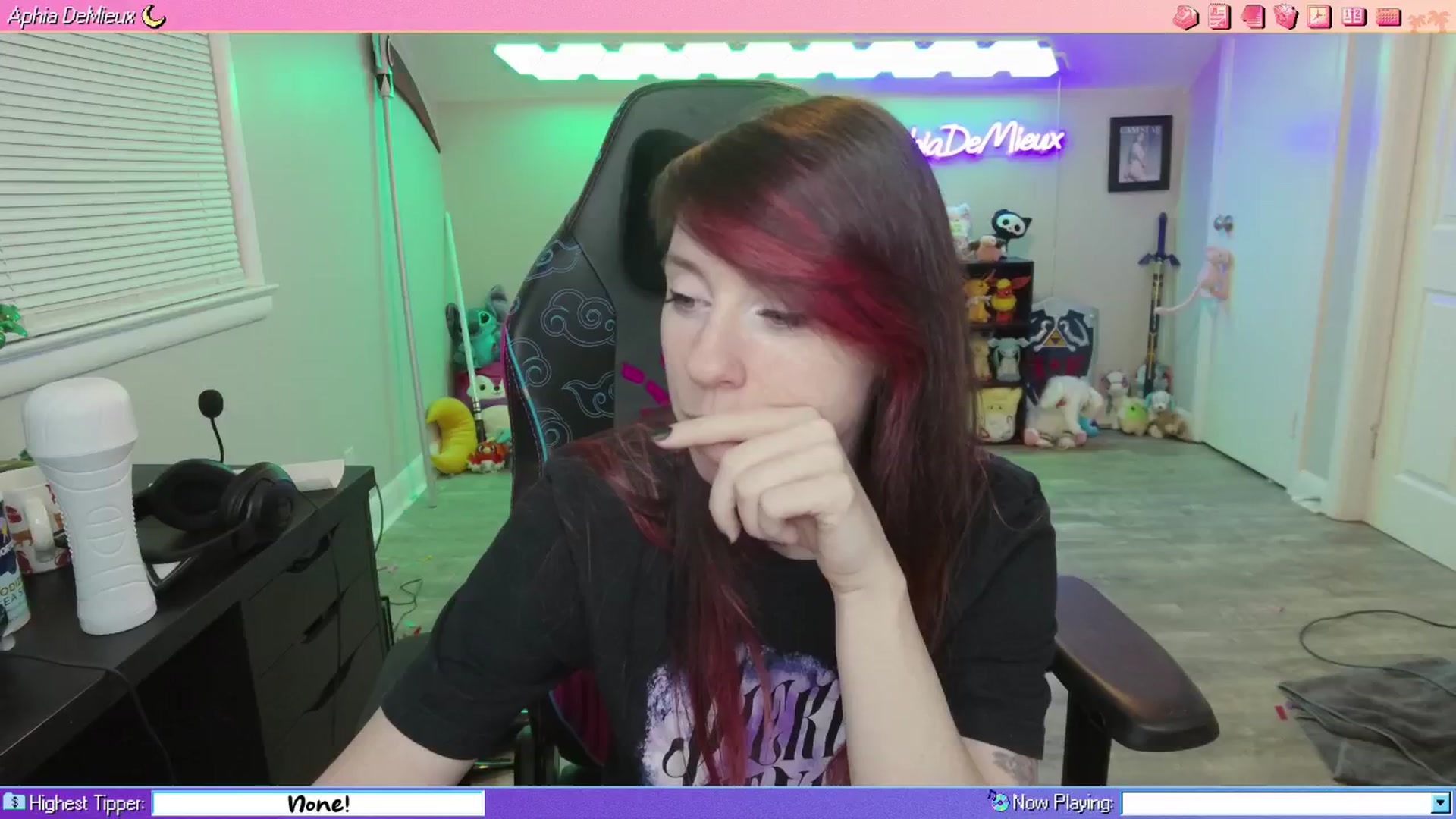Gallery image thumbnail from AphiaDeMieux's myfreecams stream on, 02/01/2026, 04:51 image 3 of 20