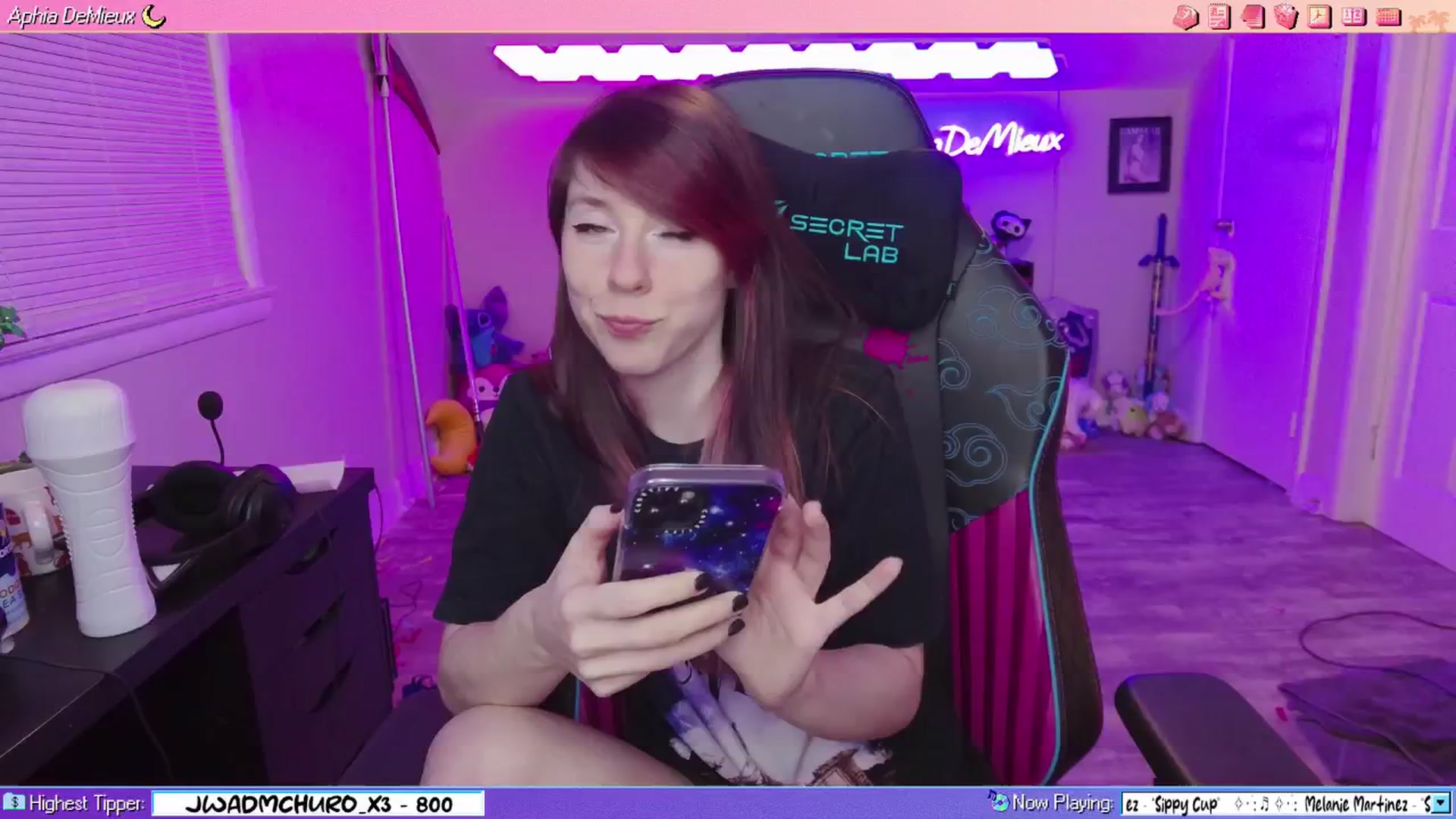 Gallery image thumbnail from AphiaDeMieux's myfreecams stream on, 02/01/2026, 04:51 image 6 of 20