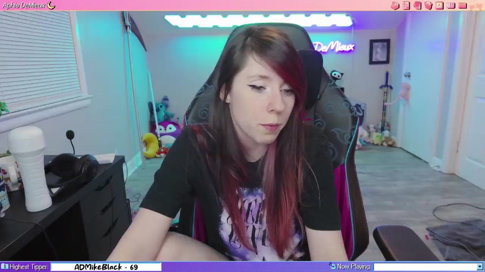 Gallery image thumbnail from AphiaDeMieux's myfreecams stream on, 02/01/2026, 04:51 image 4 of 20