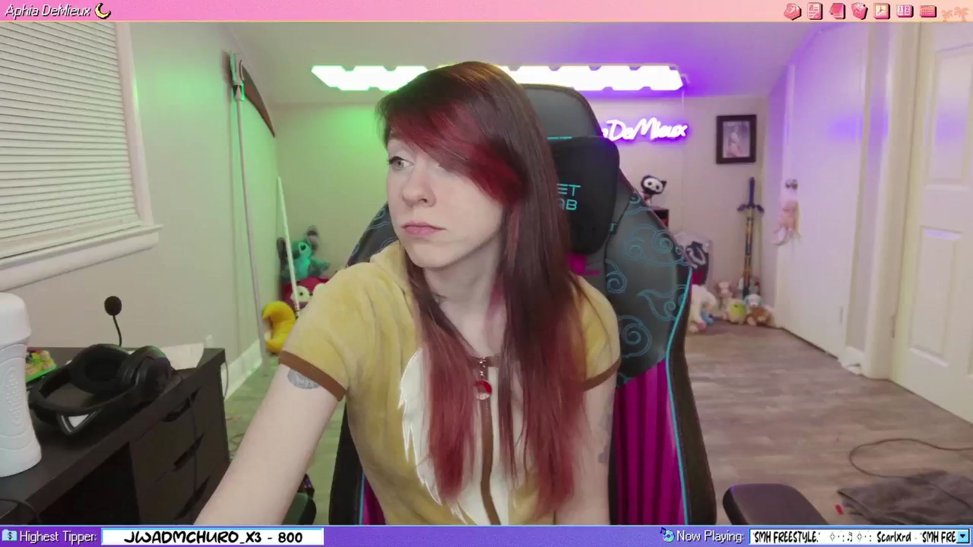 Gallery image thumbnail from AphiaDeMieux's myfreecams stream on, 02/01/2026, 06:07 image 7 of 20