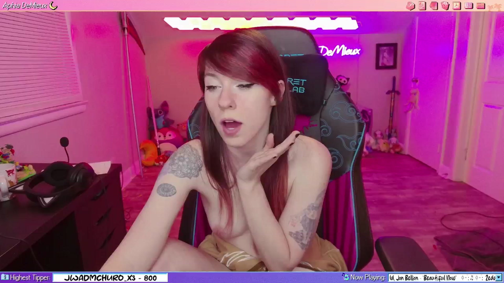 Gallery image thumbnail from AphiaDeMieux's myfreecams stream on, 02/01/2026, 06:07 image 15 of 20