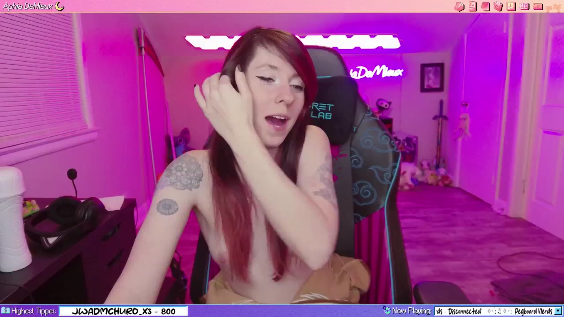Gallery image thumbnail from AphiaDeMieux's myfreecams stream on, 02/01/2026, 06:07 image 13 of 20