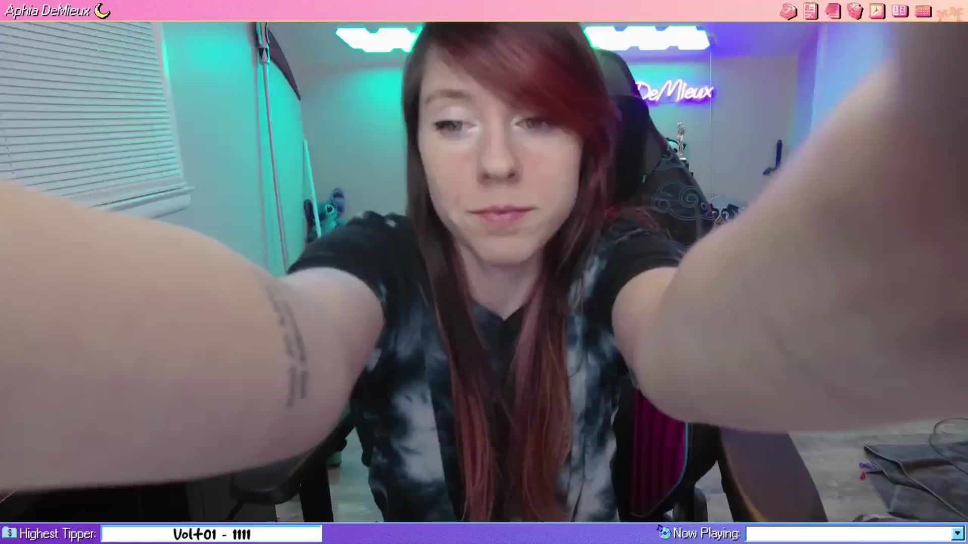 Gallery image thumbnail from AphiaDeMieux's myfreecams stream on, 02/08/2026, 02:41 image 1 of 20