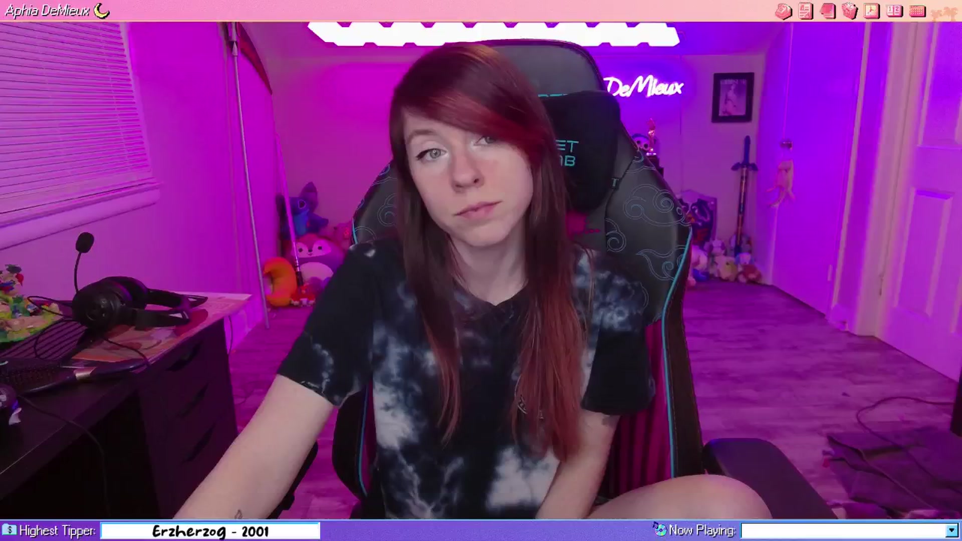 Gallery image thumbnail from AphiaDeMieux's myfreecams stream on, 02/08/2026, 03:49 image 15 of 20