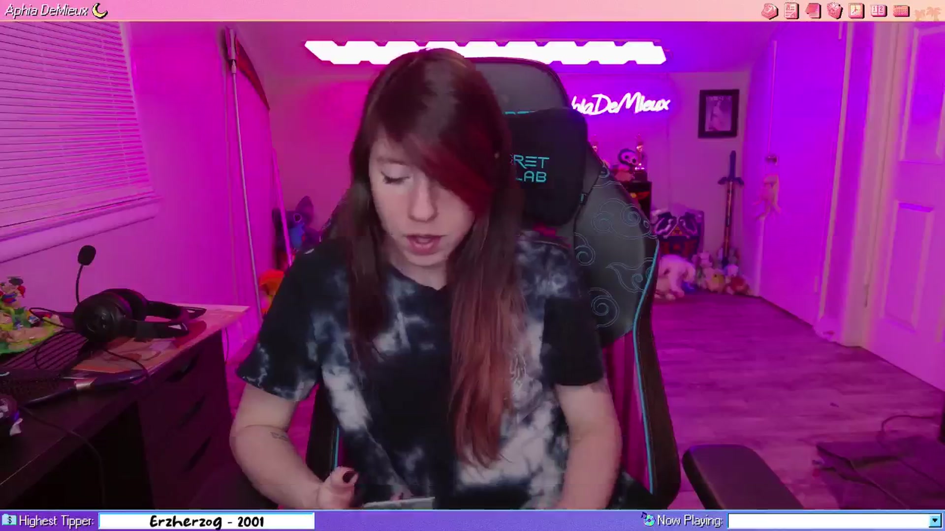 Gallery image thumbnail from AphiaDeMieux's myfreecams stream on, 02/08/2026, 03:49 image 12 of 20