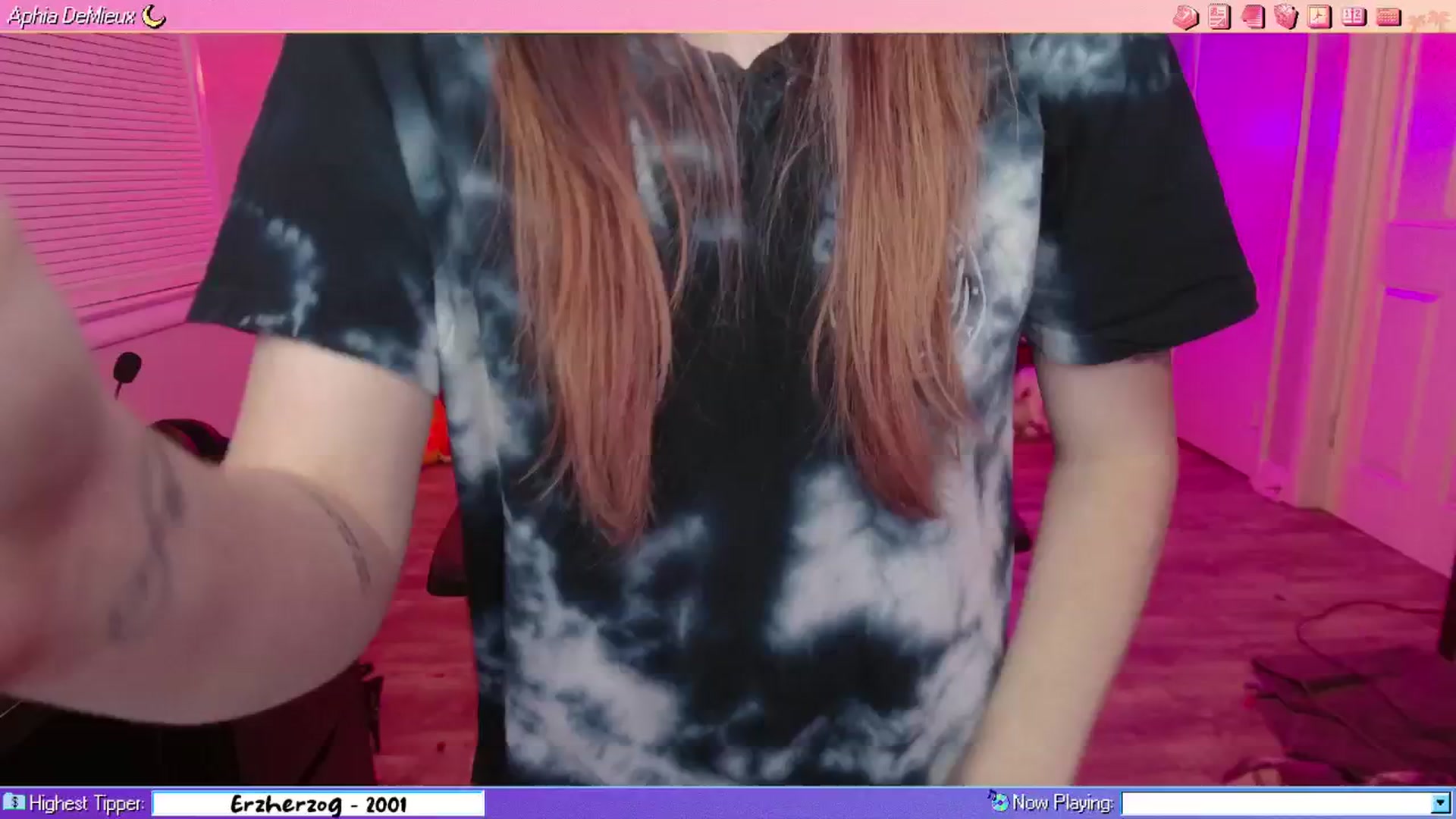 Gallery image thumbnail from AphiaDeMieux's myfreecams stream on, 02/08/2026, 03:49 image 17 of 20
