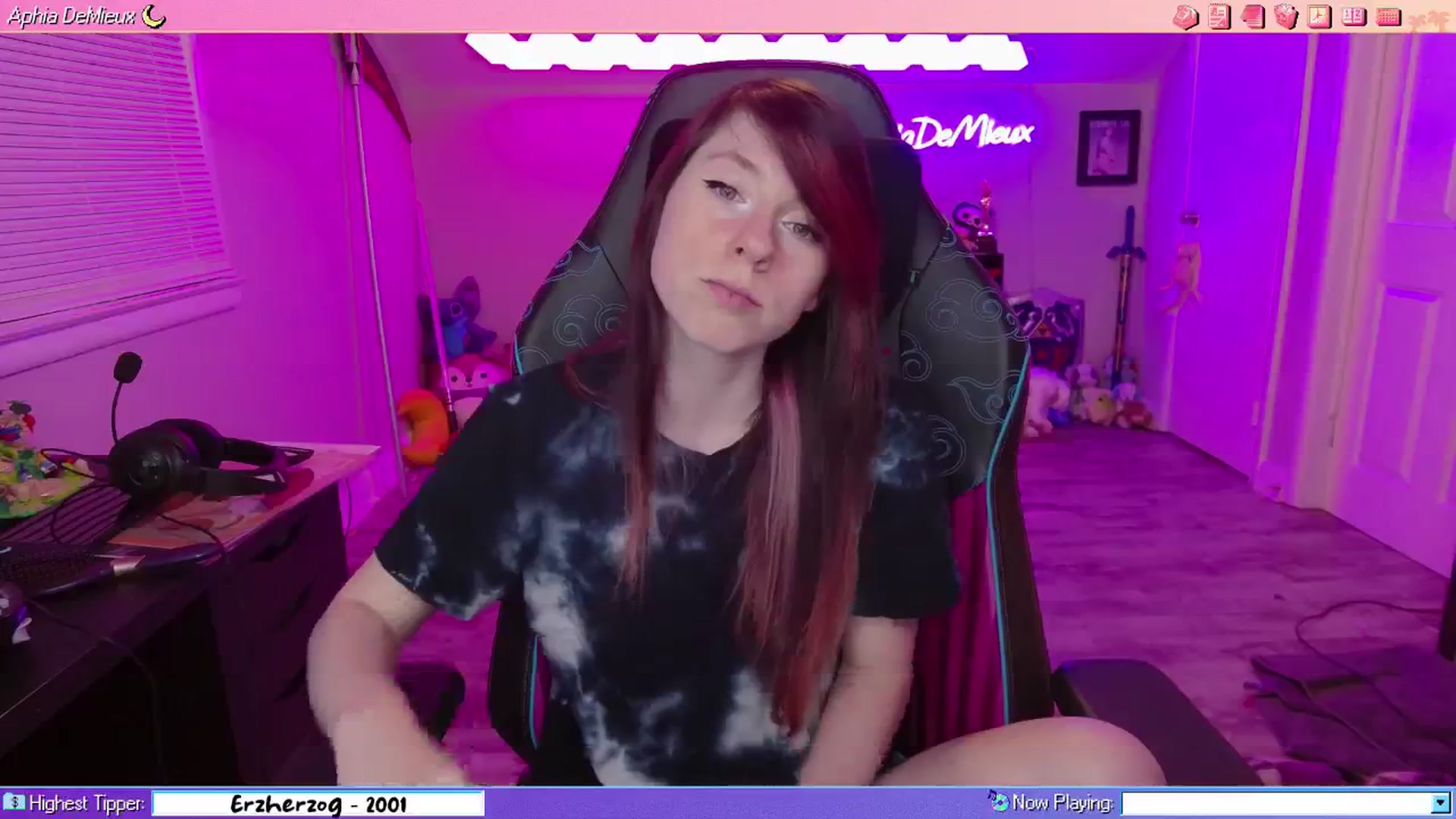 Gallery image thumbnail from AphiaDeMieux's myfreecams stream on, 02/08/2026, 03:49 image 16 of 20
