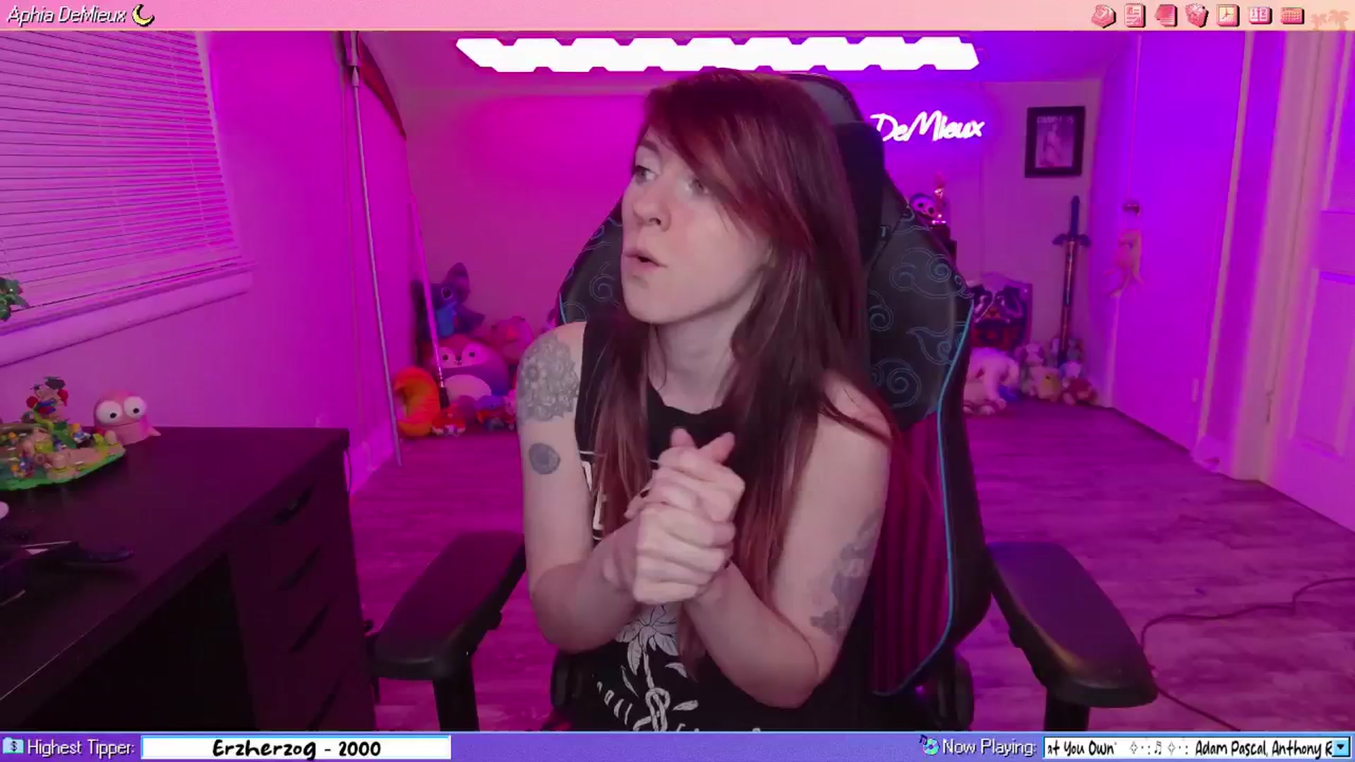 Gallery image thumbnail from AphiaDeMieux's myfreecams stream on, 02/13/2026, 03:58 image 3 of 20