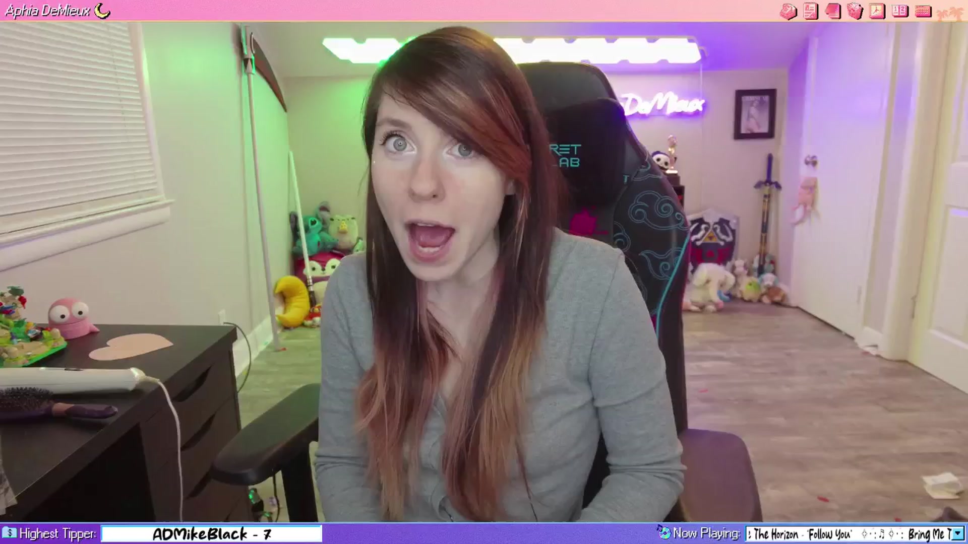 Gallery image thumbnail from AphiaDeMieux's myfreecams stream on, 02/22/2026, 04:54 image 1 of 20