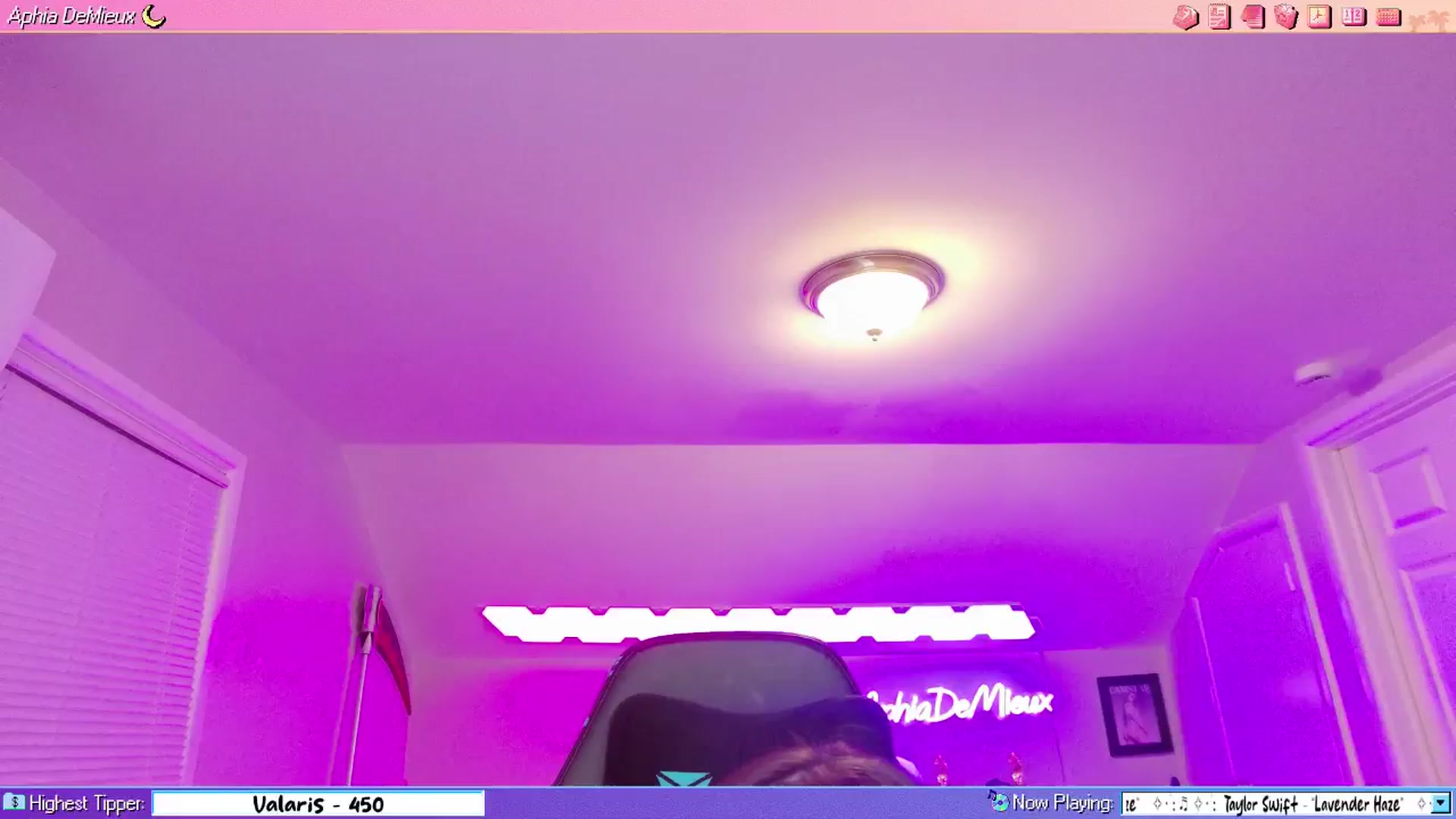 Gallery image thumbnail from AphiaDeMieux's myfreecams stream on, 02/24/2026, 04:59 image 13 of 20
