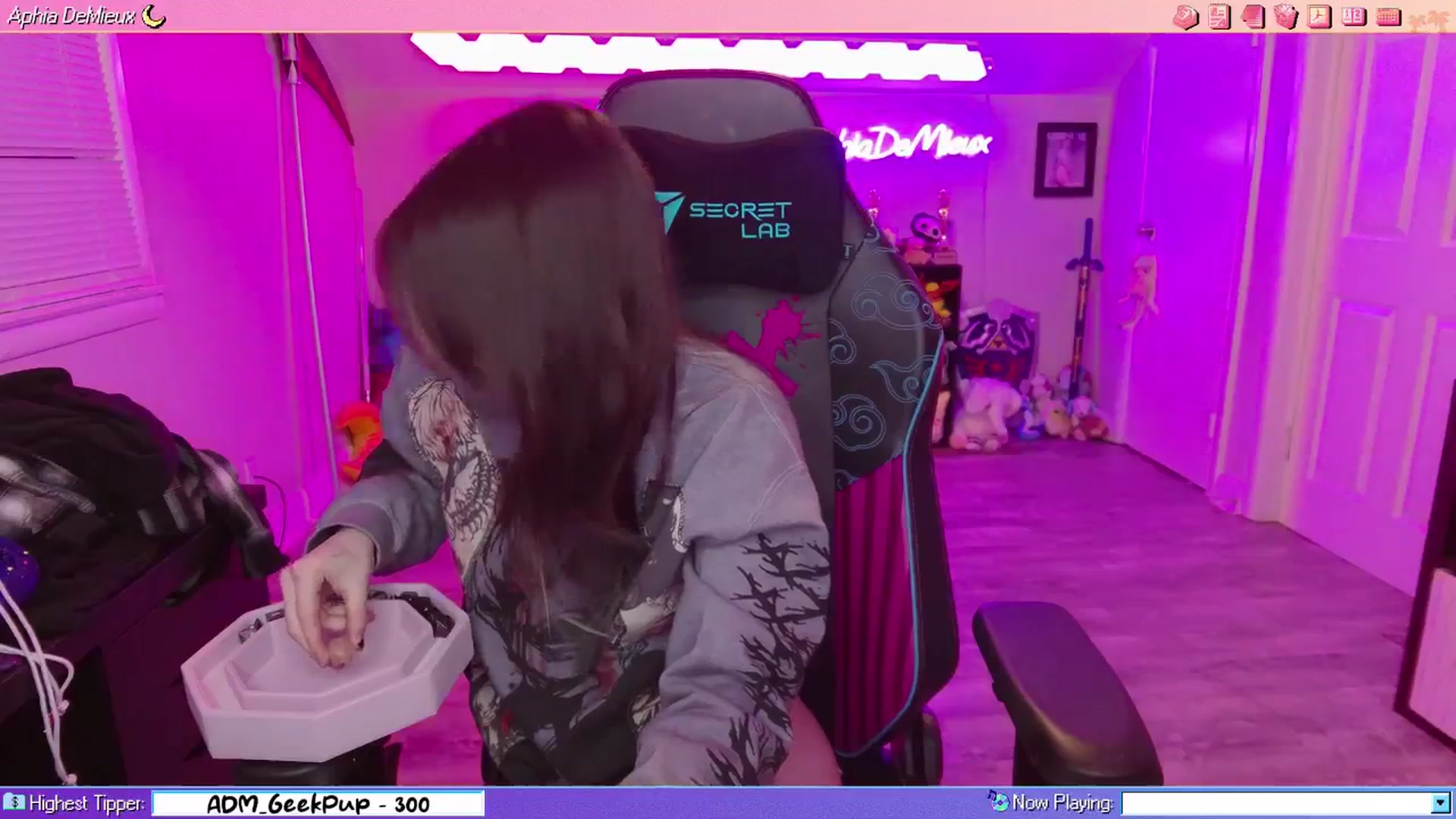 Gallery image thumbnail from AphiaDeMieux's myfreecams stream on, 03/14/2026, 04:48 image 11 of 20