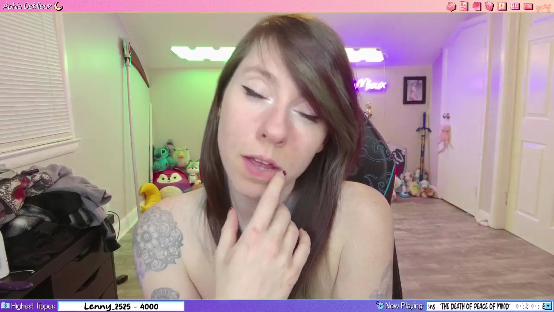 Gallery image thumbnail from AphiaDeMieux's myfreecams stream on, 03/14/2026, 04:48 image 19 of 20