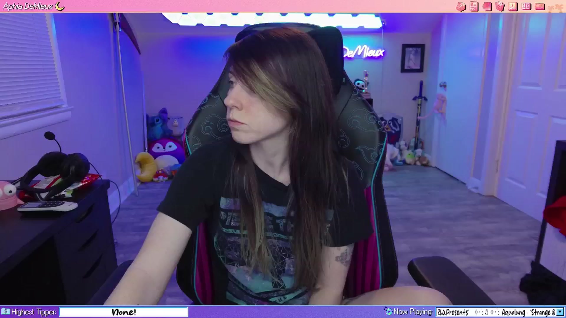 Gallery image thumbnail from AphiaDeMieux's myfreecams stream on, 03/24/2026, 04:15 image 1 of 20