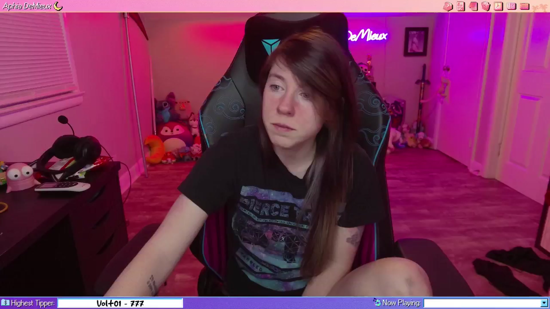 Gallery image thumbnail from AphiaDeMieux's myfreecams stream on, 03/24/2026, 04:15 image 13 of 20